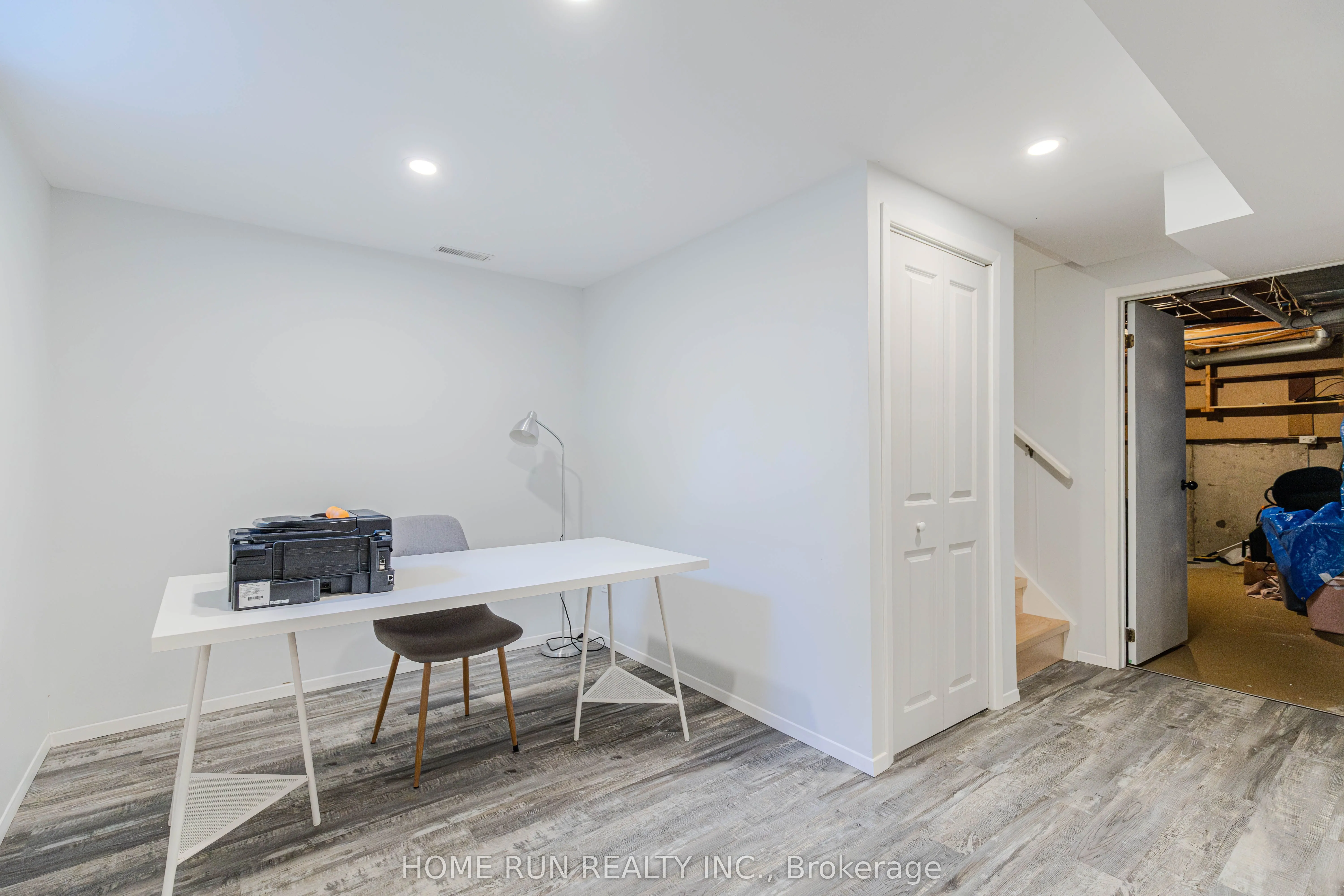 30 Turret Court