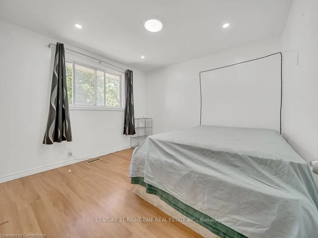 184 Cedarvale Crescent