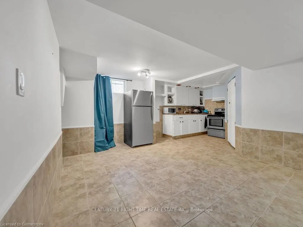 184 Cedarvale Crescent