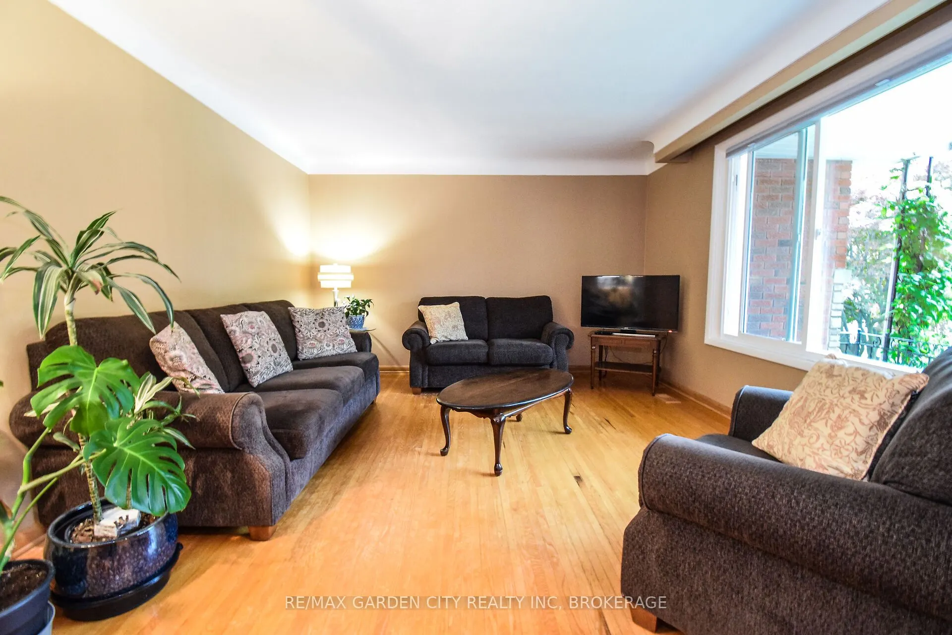 124 Gadsby Avenue