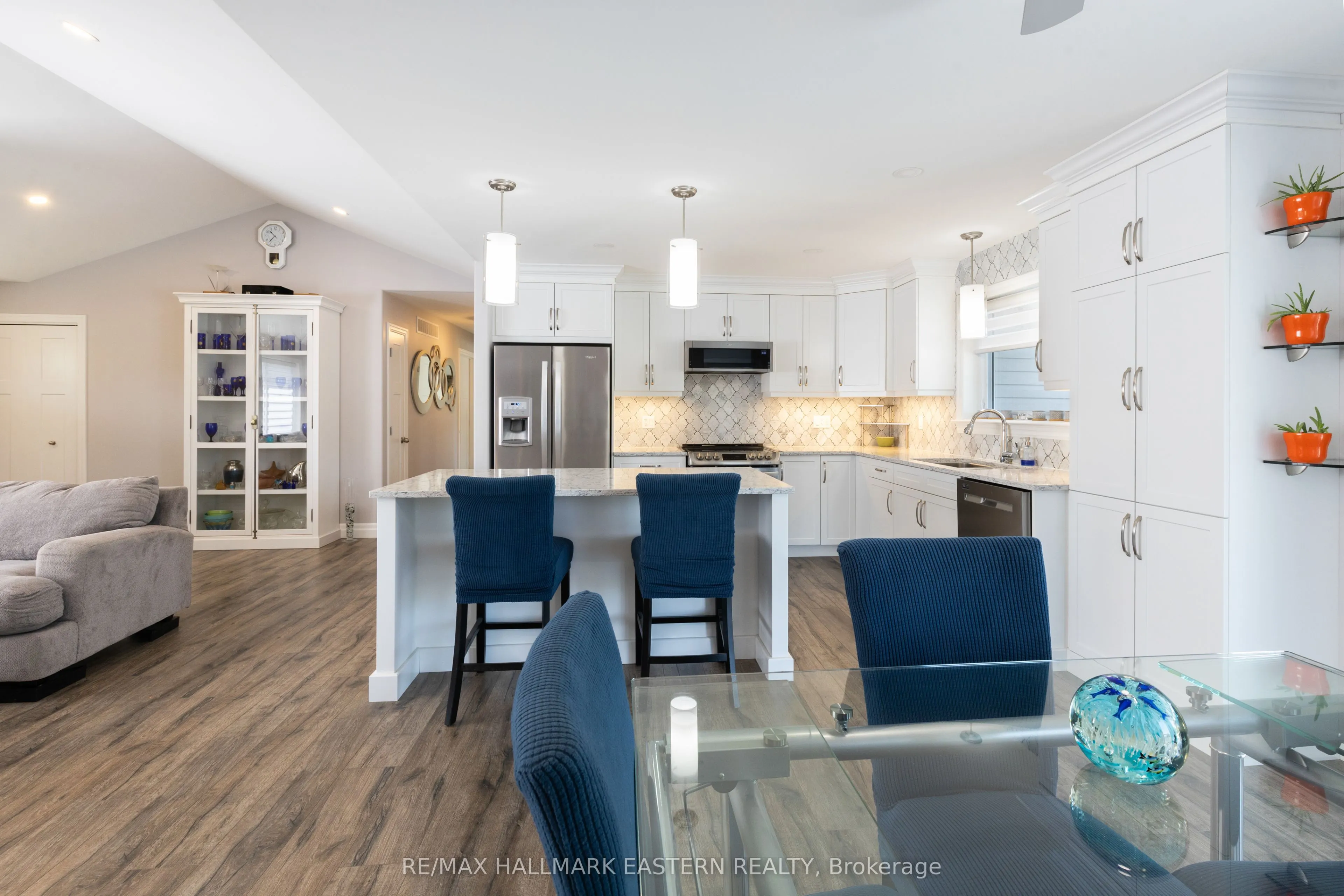 1557 Frankford -Stirling Road