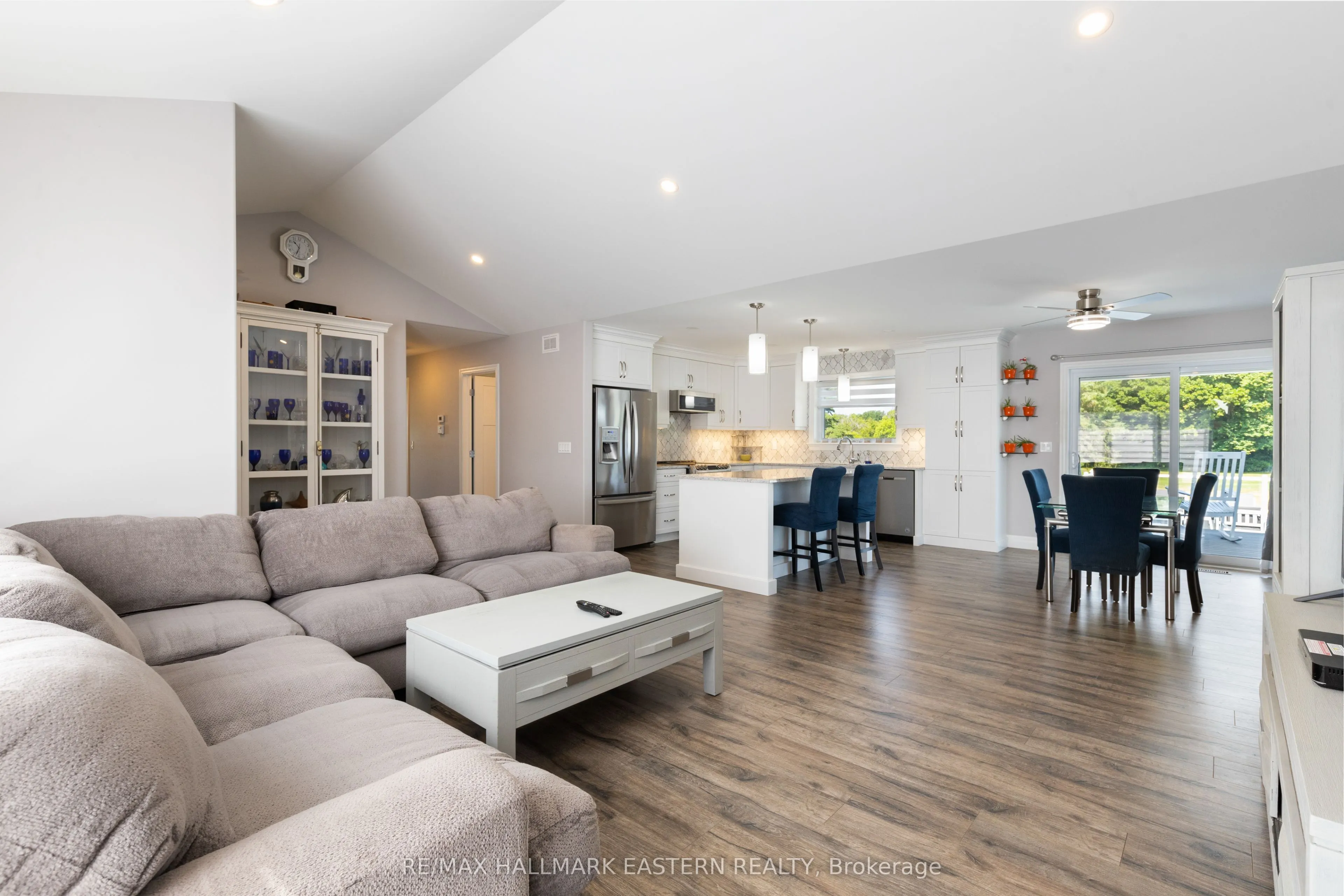 1557 Frankford -Stirling Road