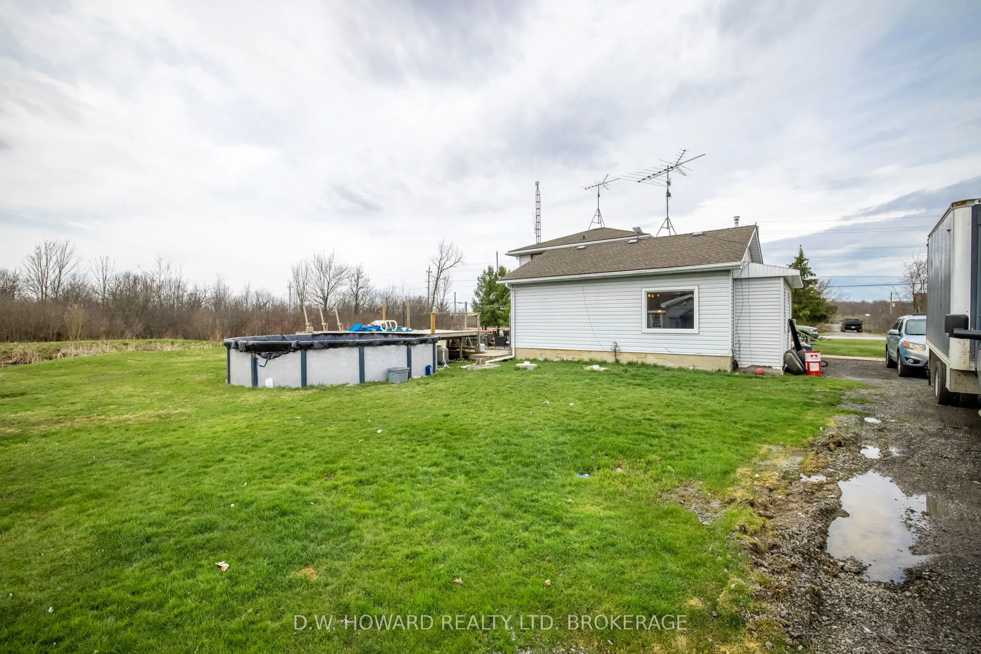 4201 Fox Road