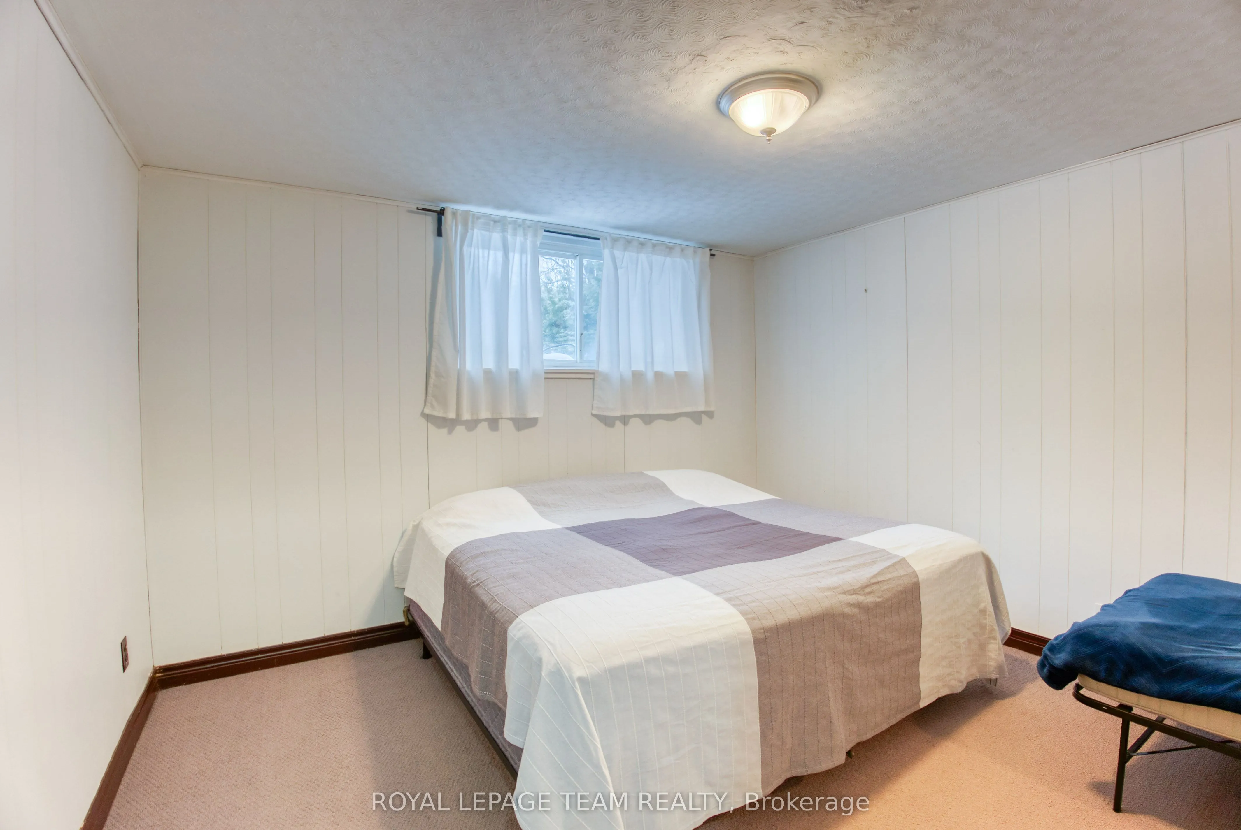 2010 Featherston Drive