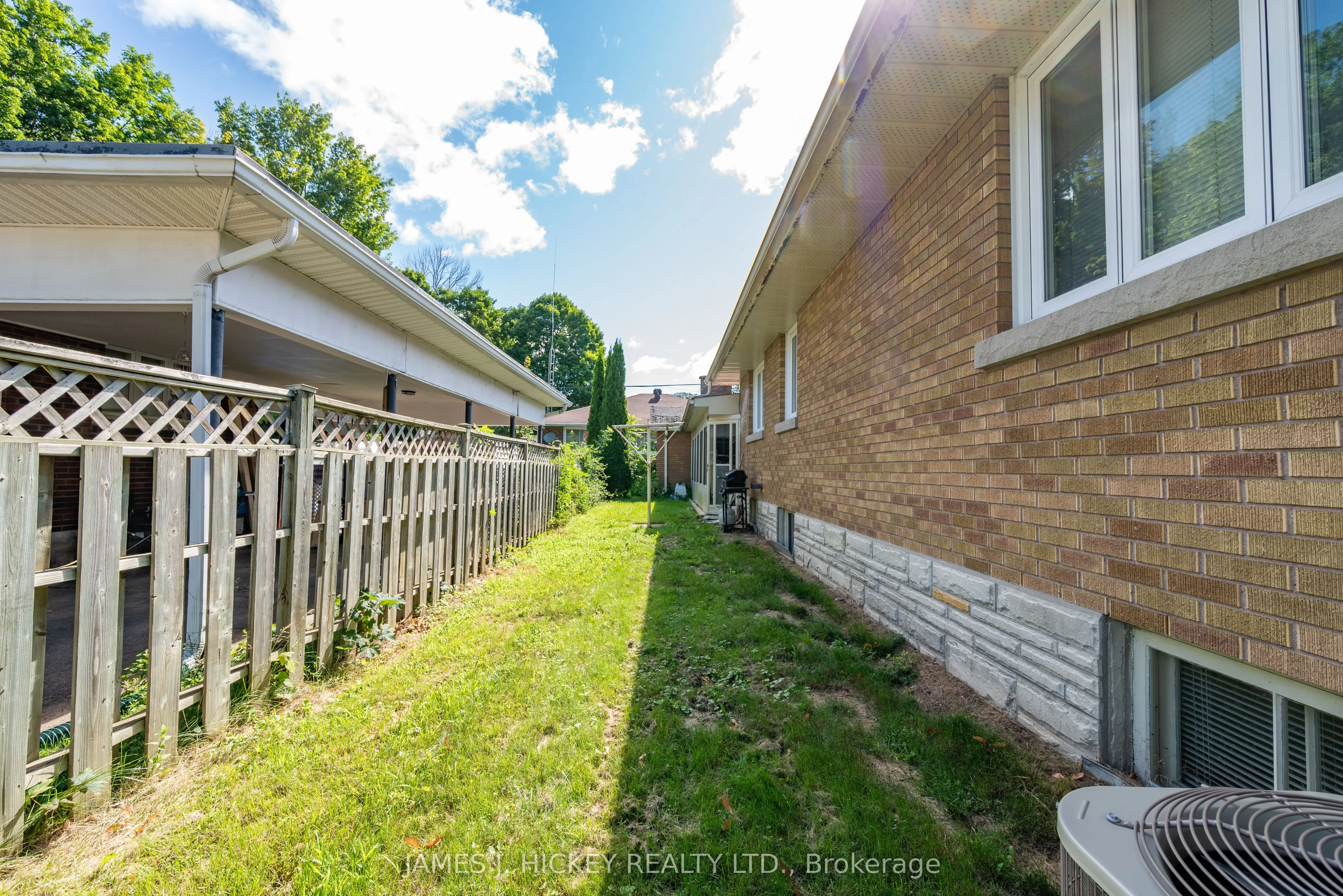 363 Bell Street