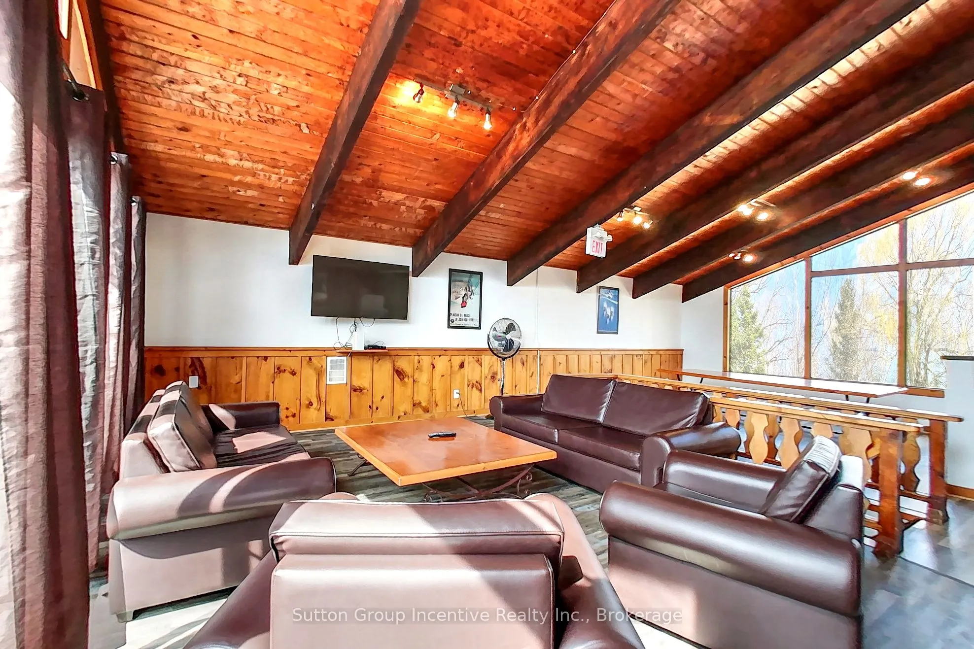 197 Arlberg Crescent, #13L
