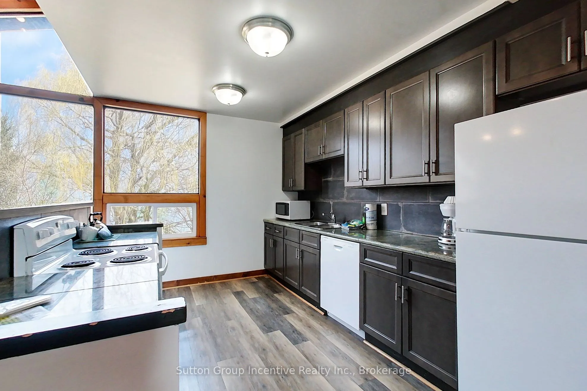 197 Arlberg Crescent, #13L