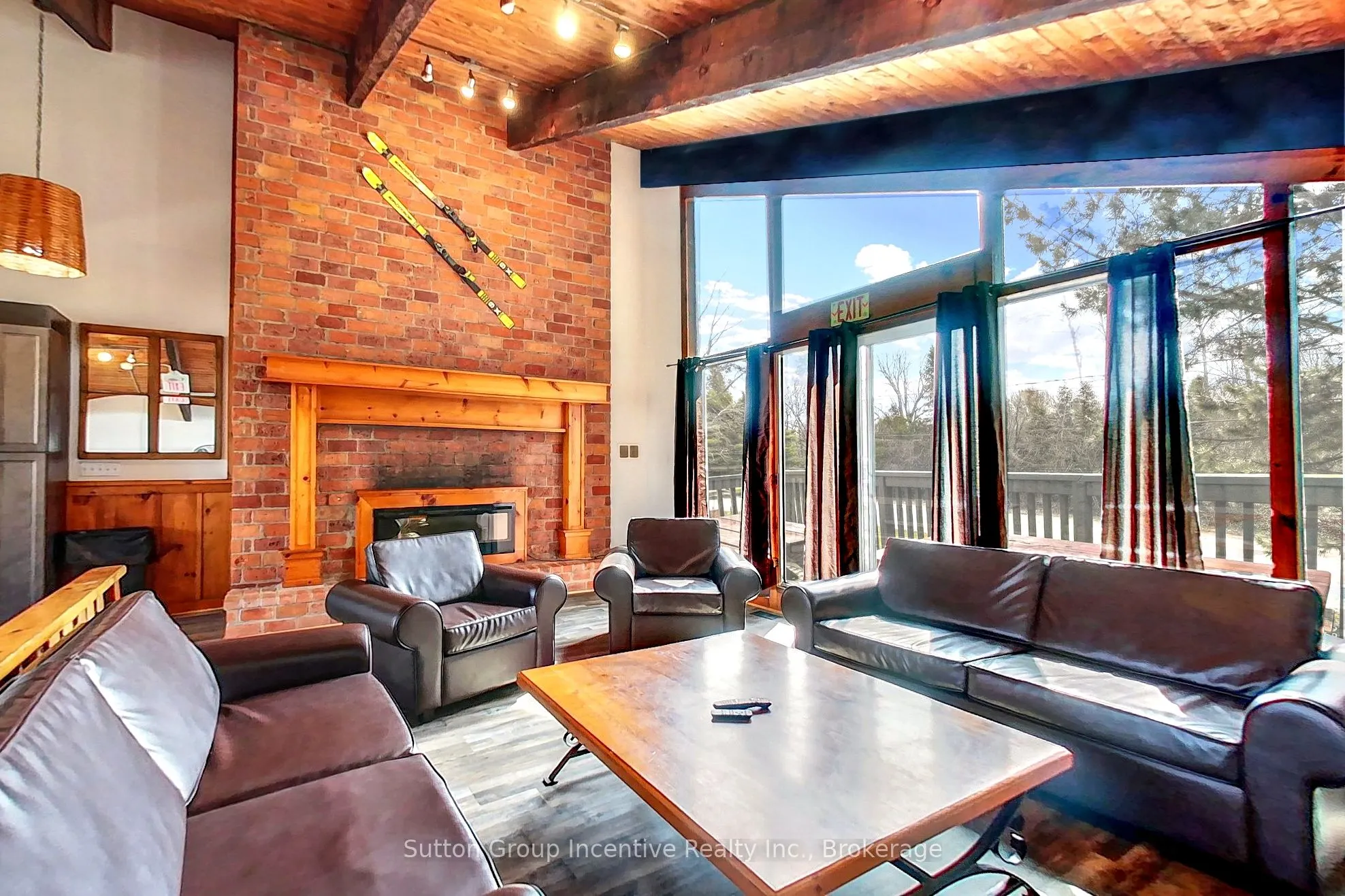 197 Arlberg Crescent, #13L