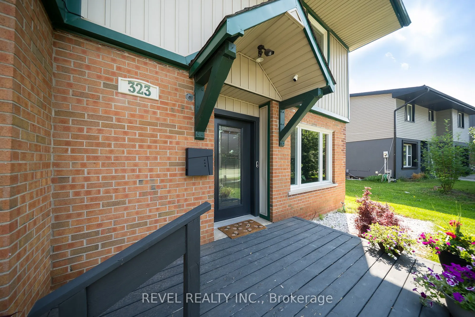 323 Brantwood Park Road