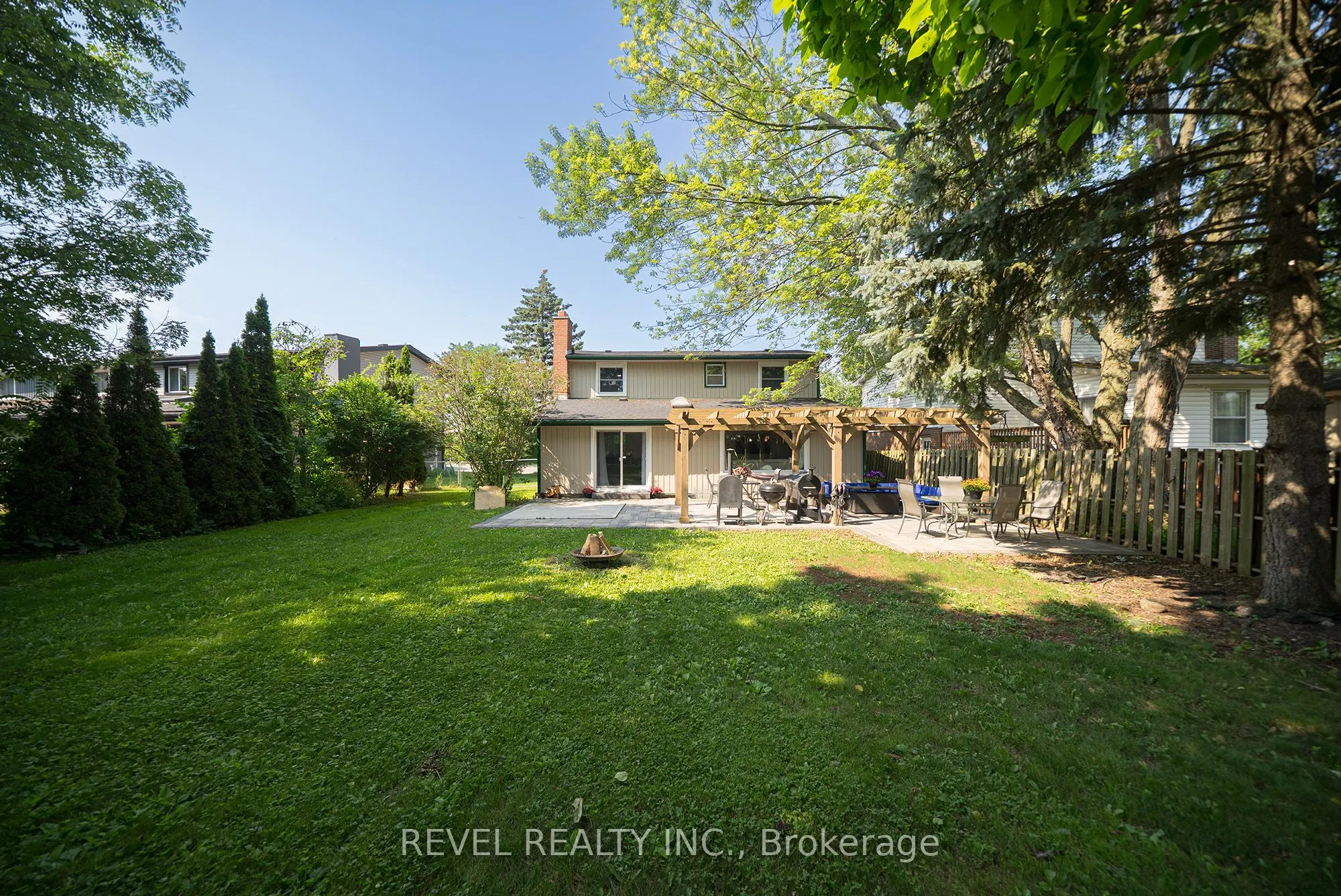 323 Brantwood Park Road