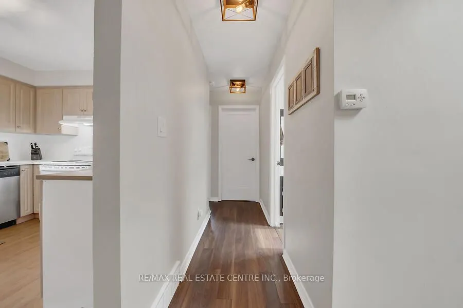 30 Lampman Crescent