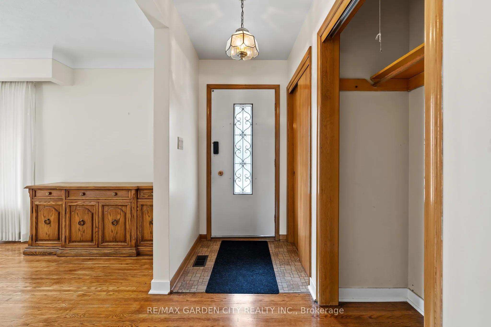 464 Fitch Street