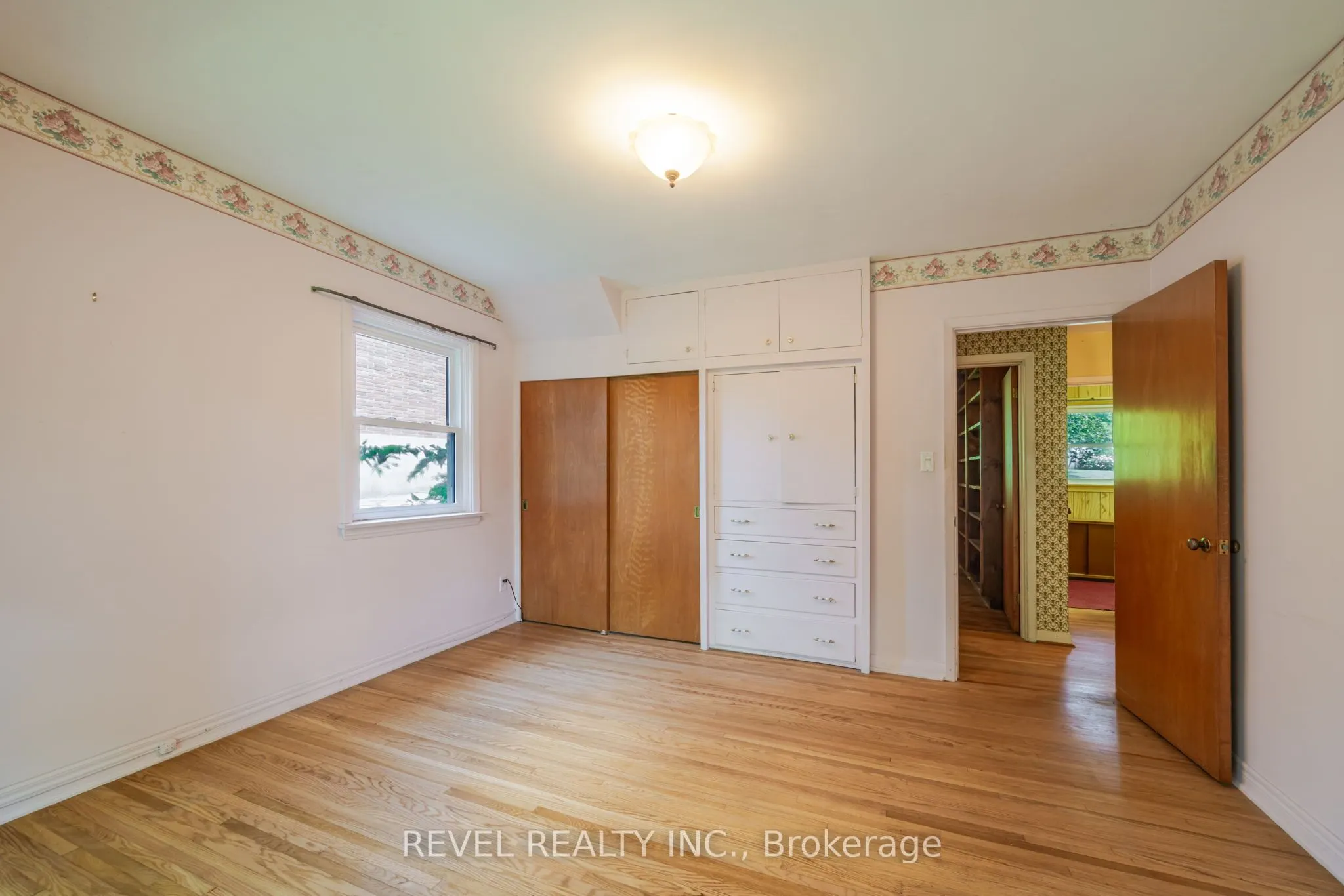 840 Clearview Avenue