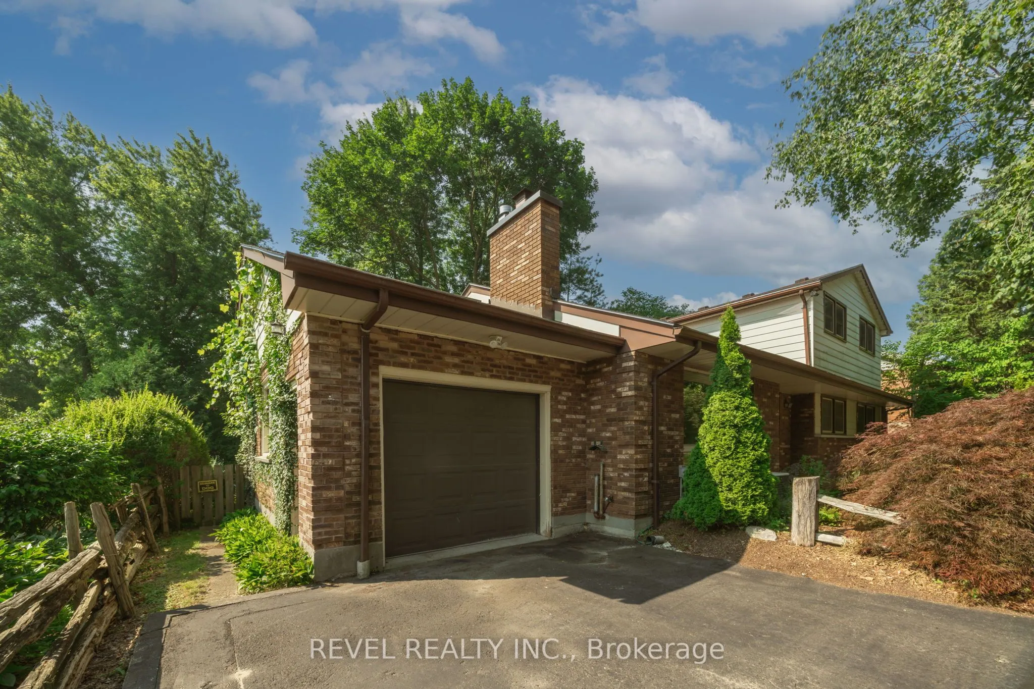 840 Clearview Avenue