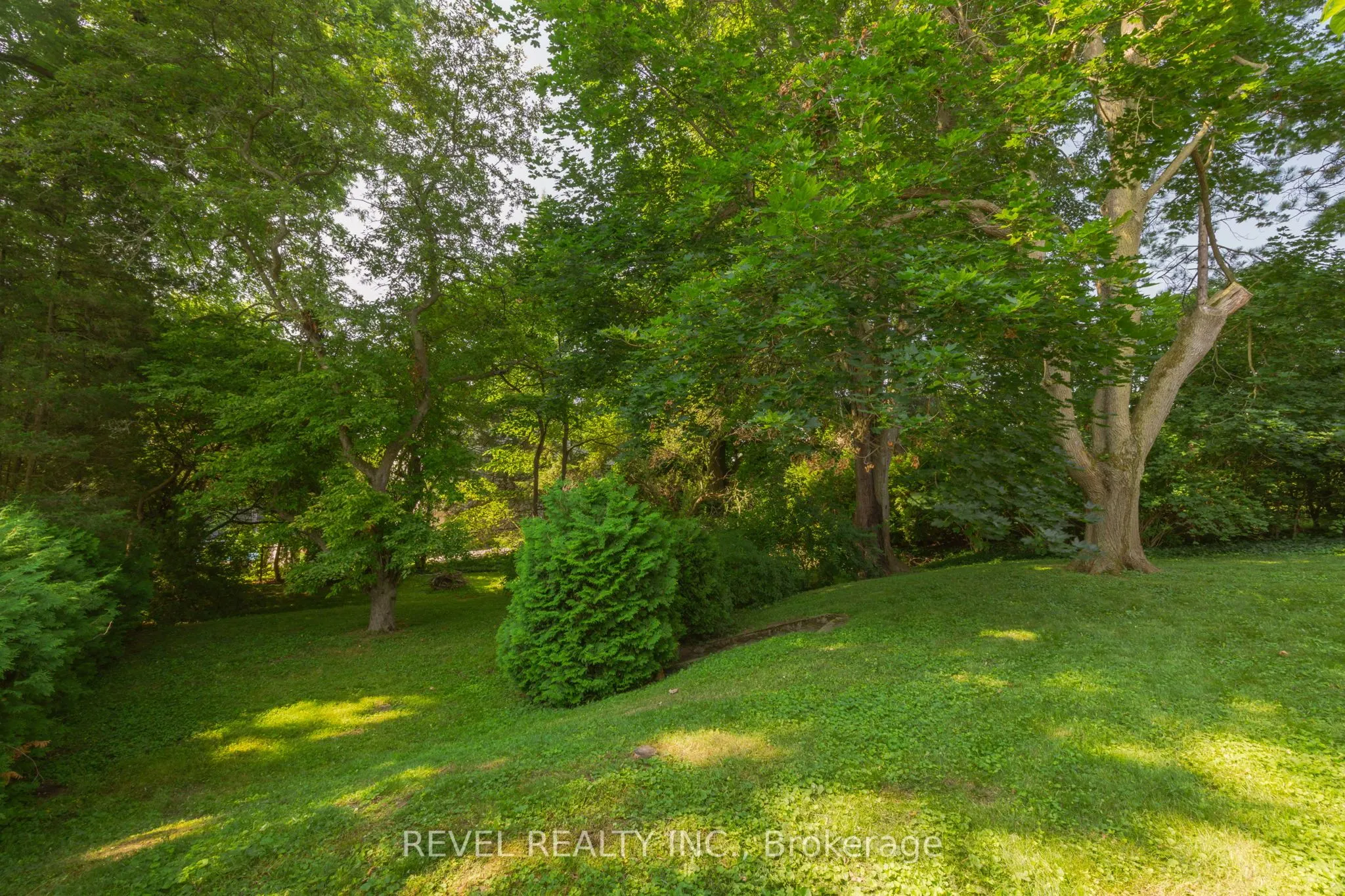 840 Clearview Avenue