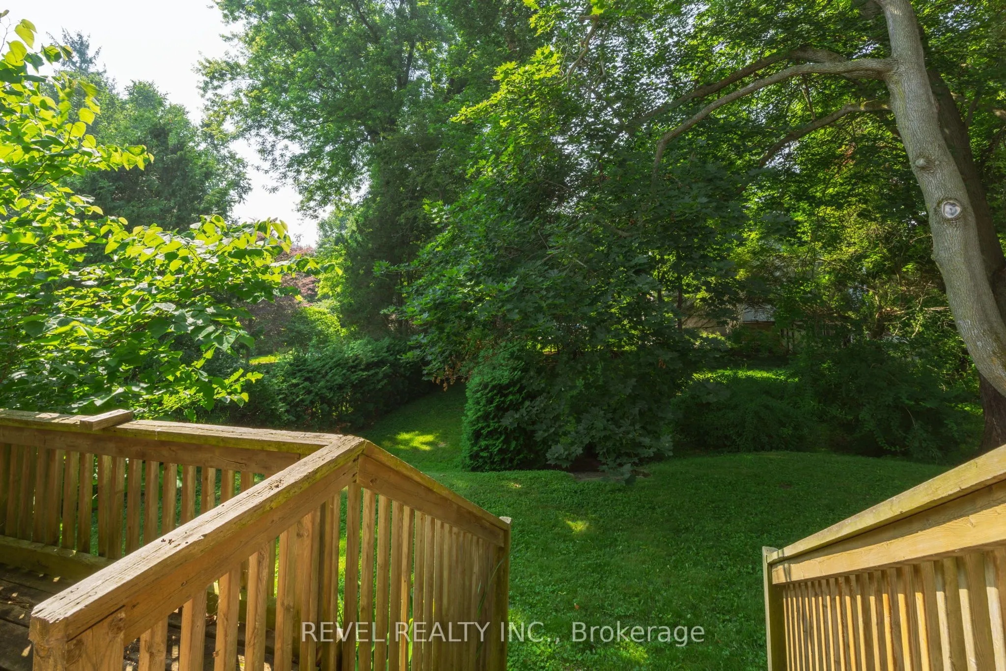 840 Clearview Avenue