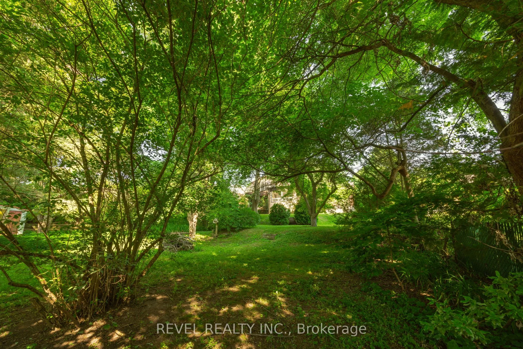 840 Clearview Avenue