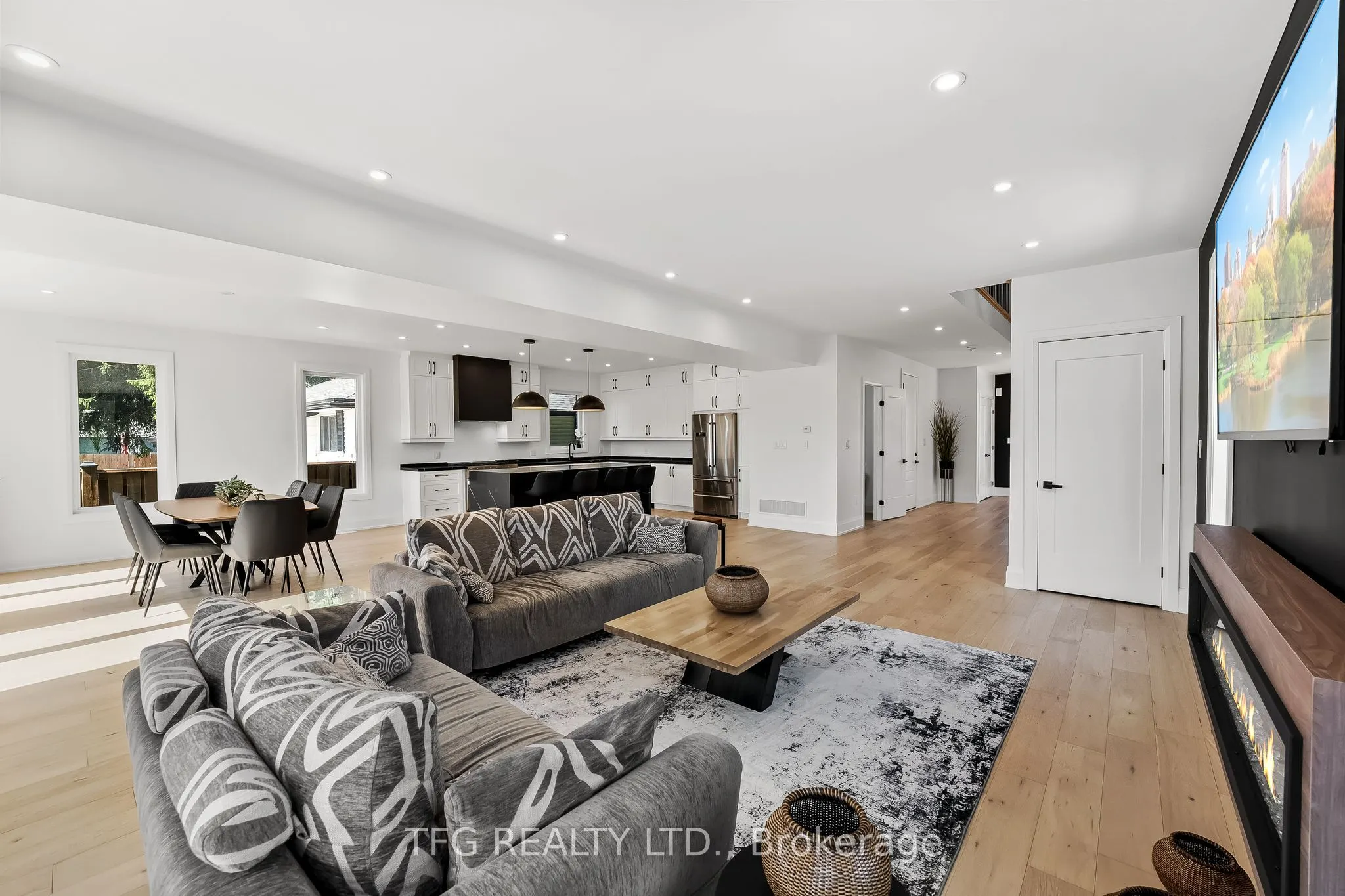 678 Otonabee Drive