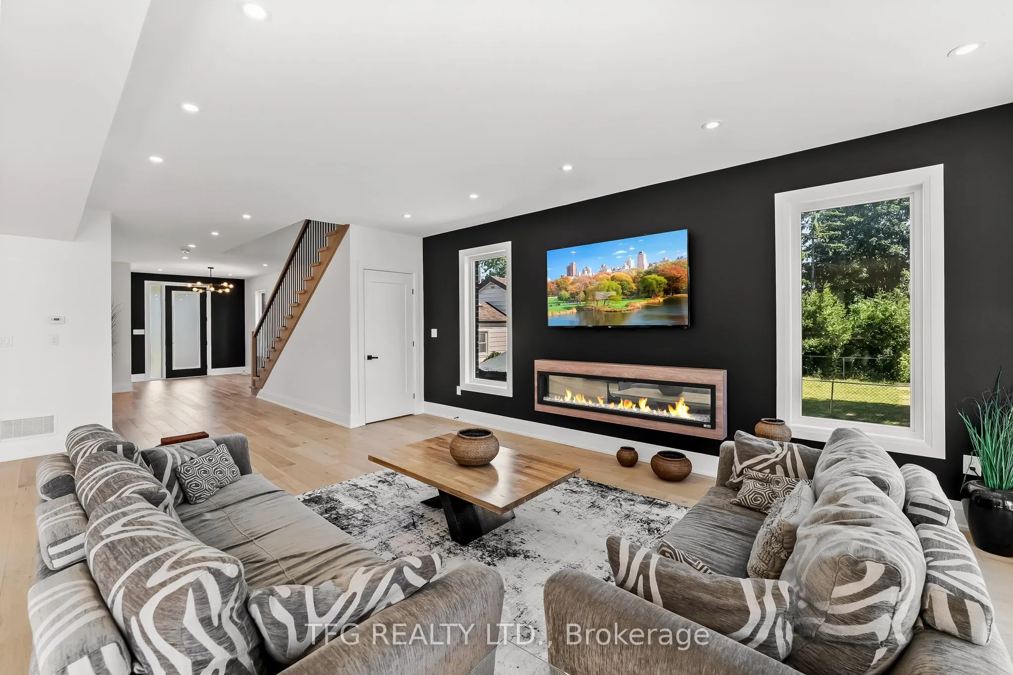 678 Otonabee Drive