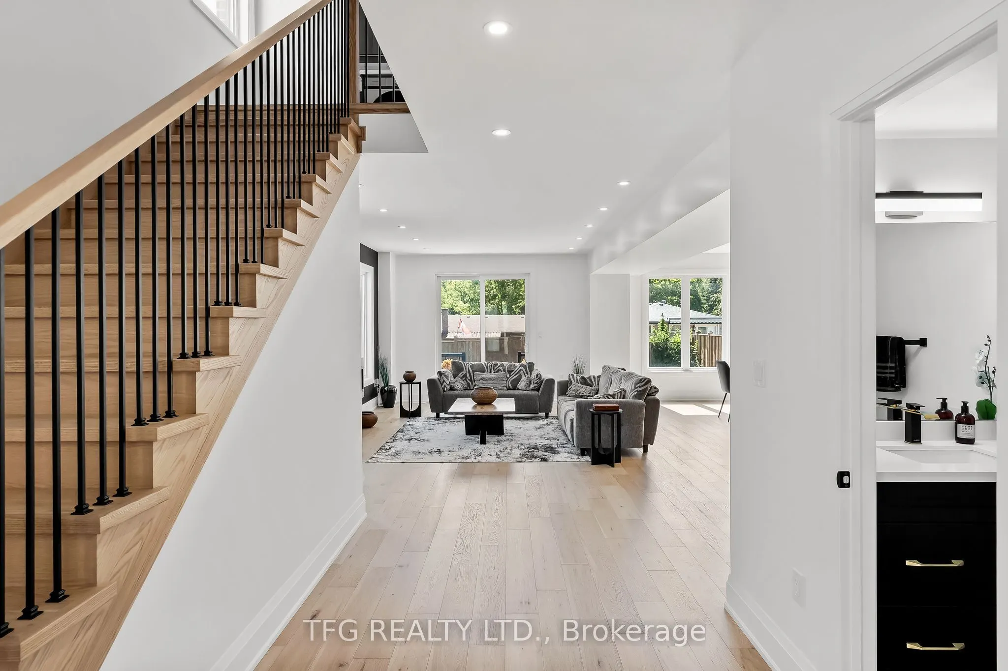 678 Otonabee Drive
