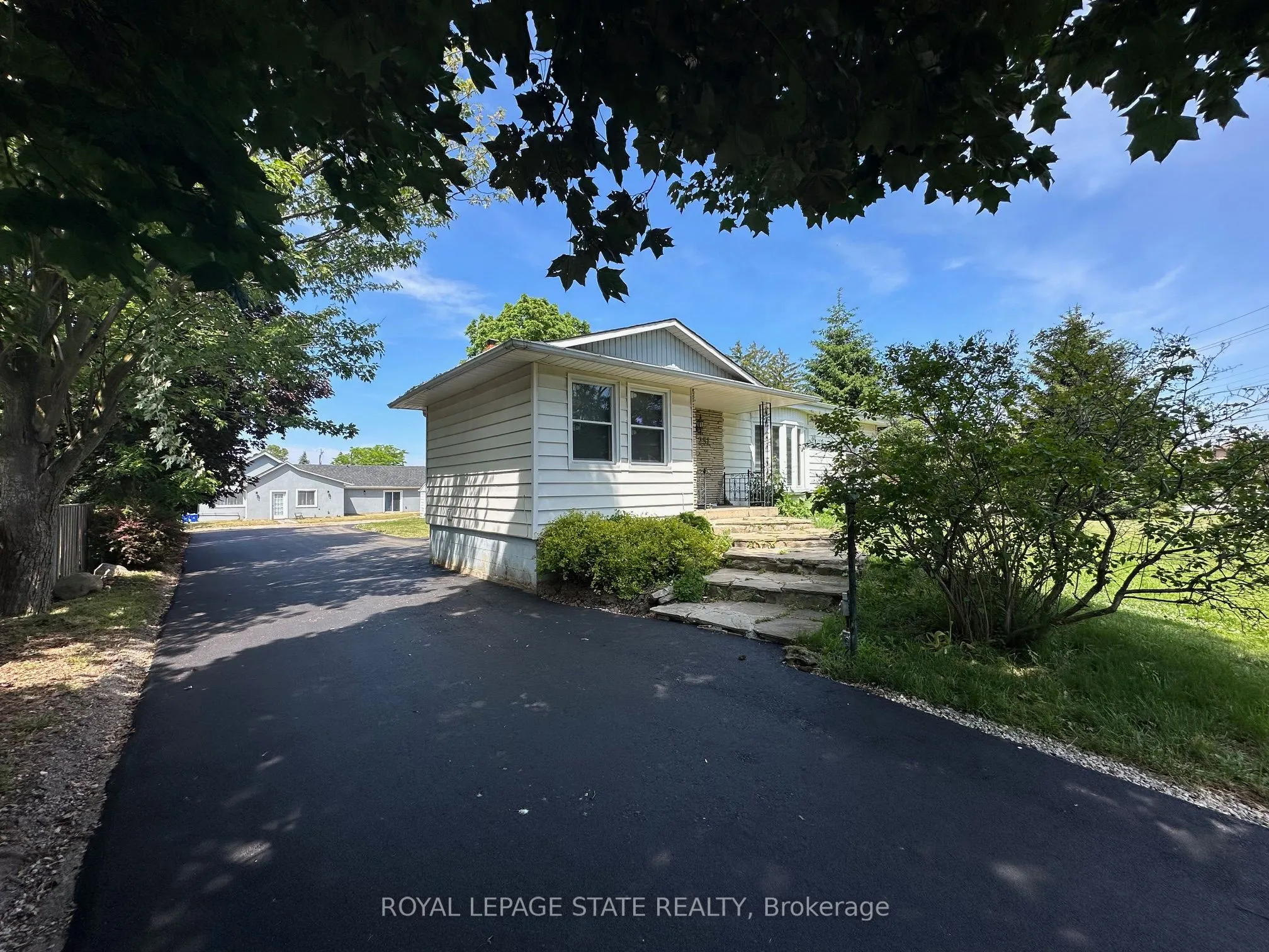 251 King Street E