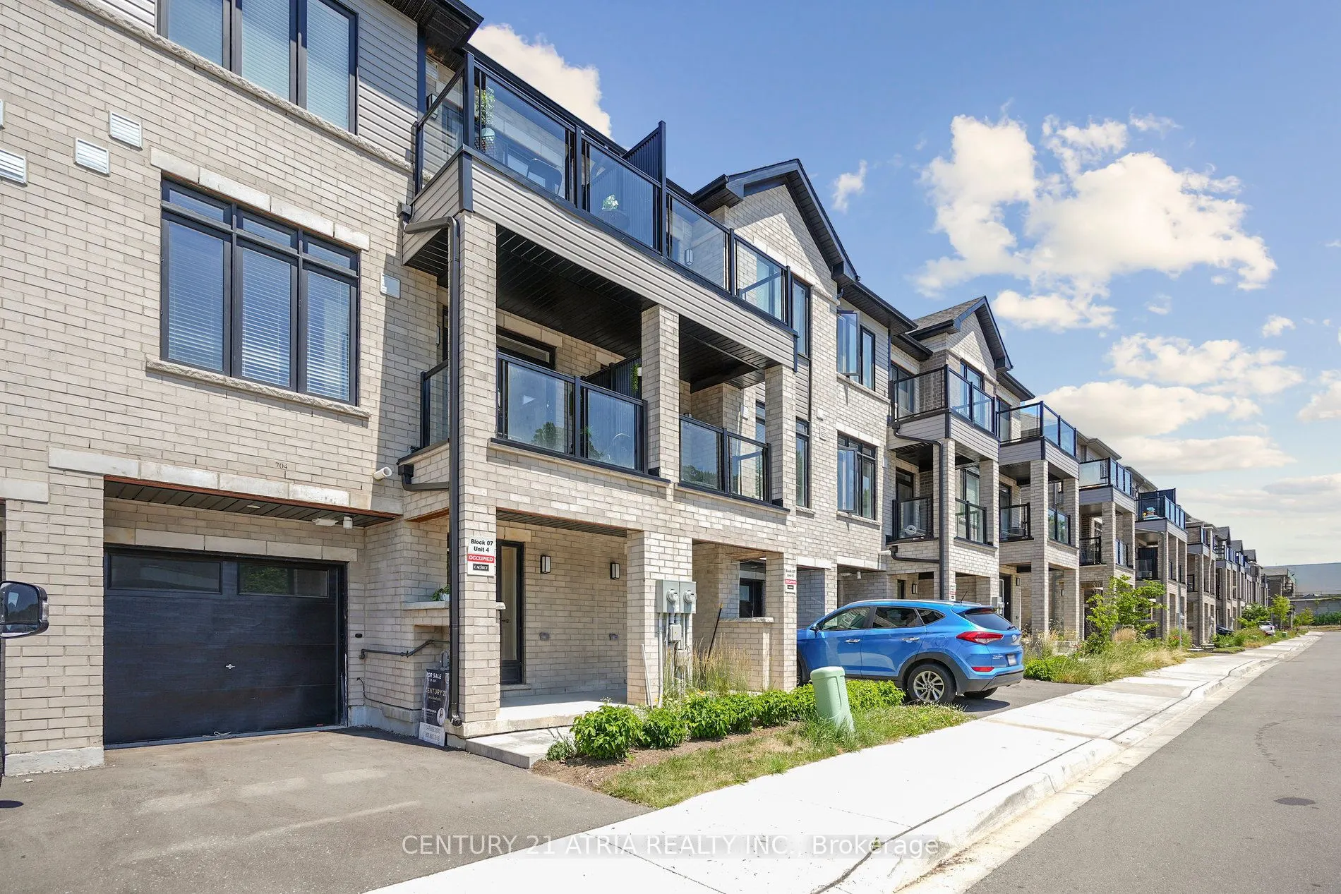 585 Colborne Street, #704