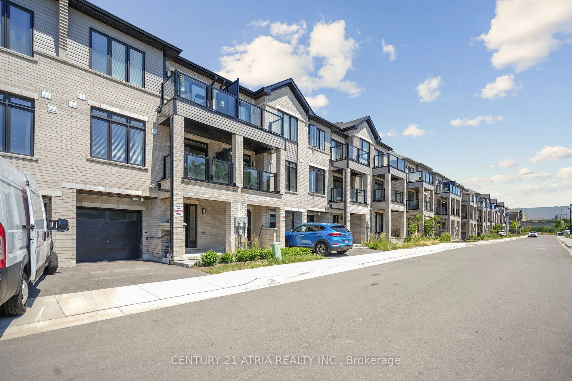 585 Colborne Street, #704
