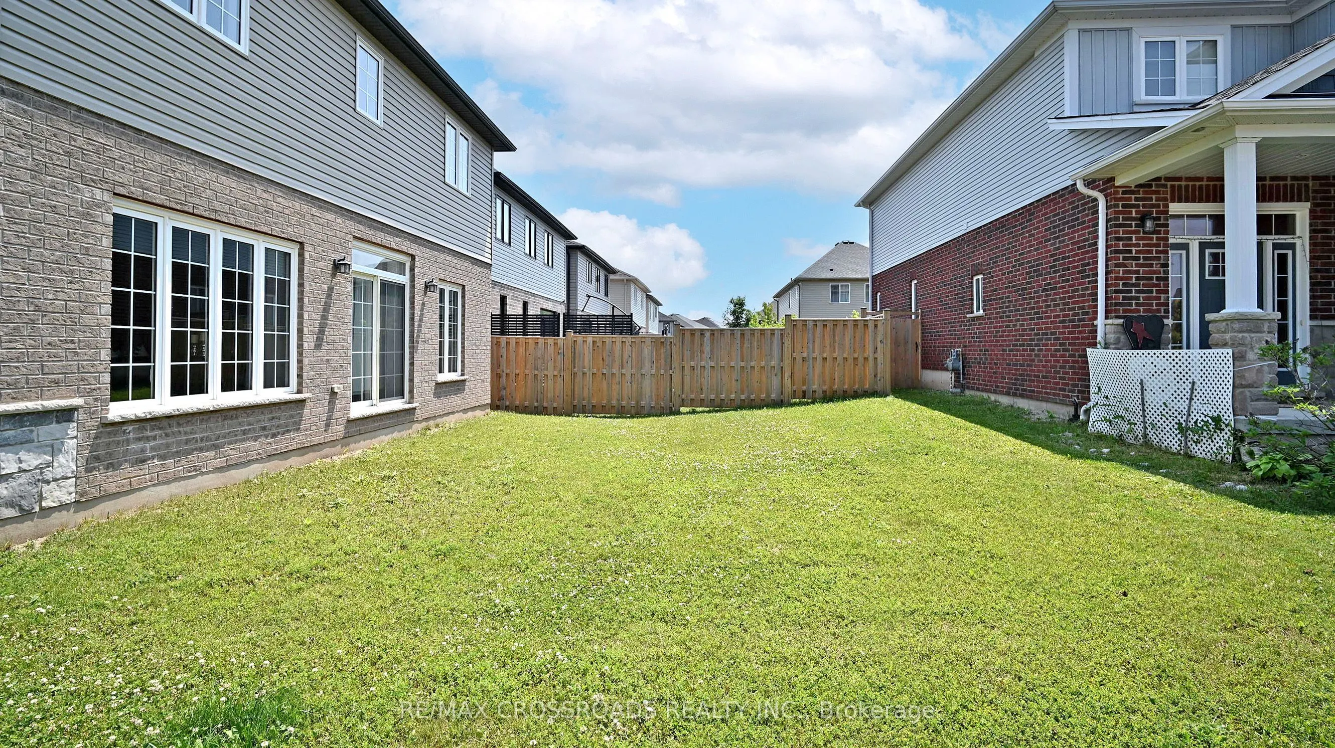 745 Wood Lily Street