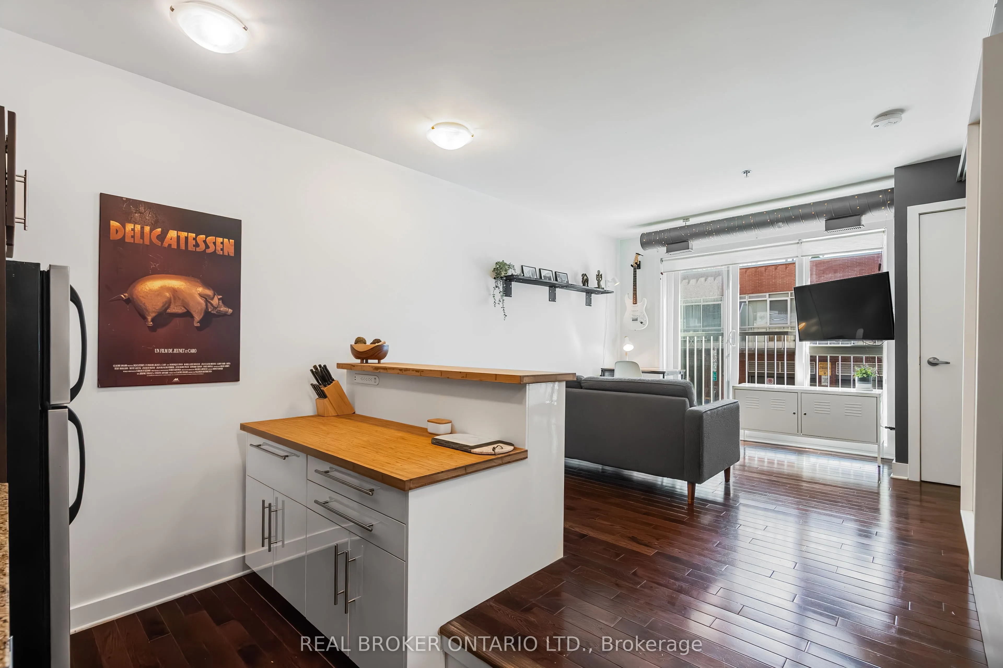 360 Cumberland Street, #102