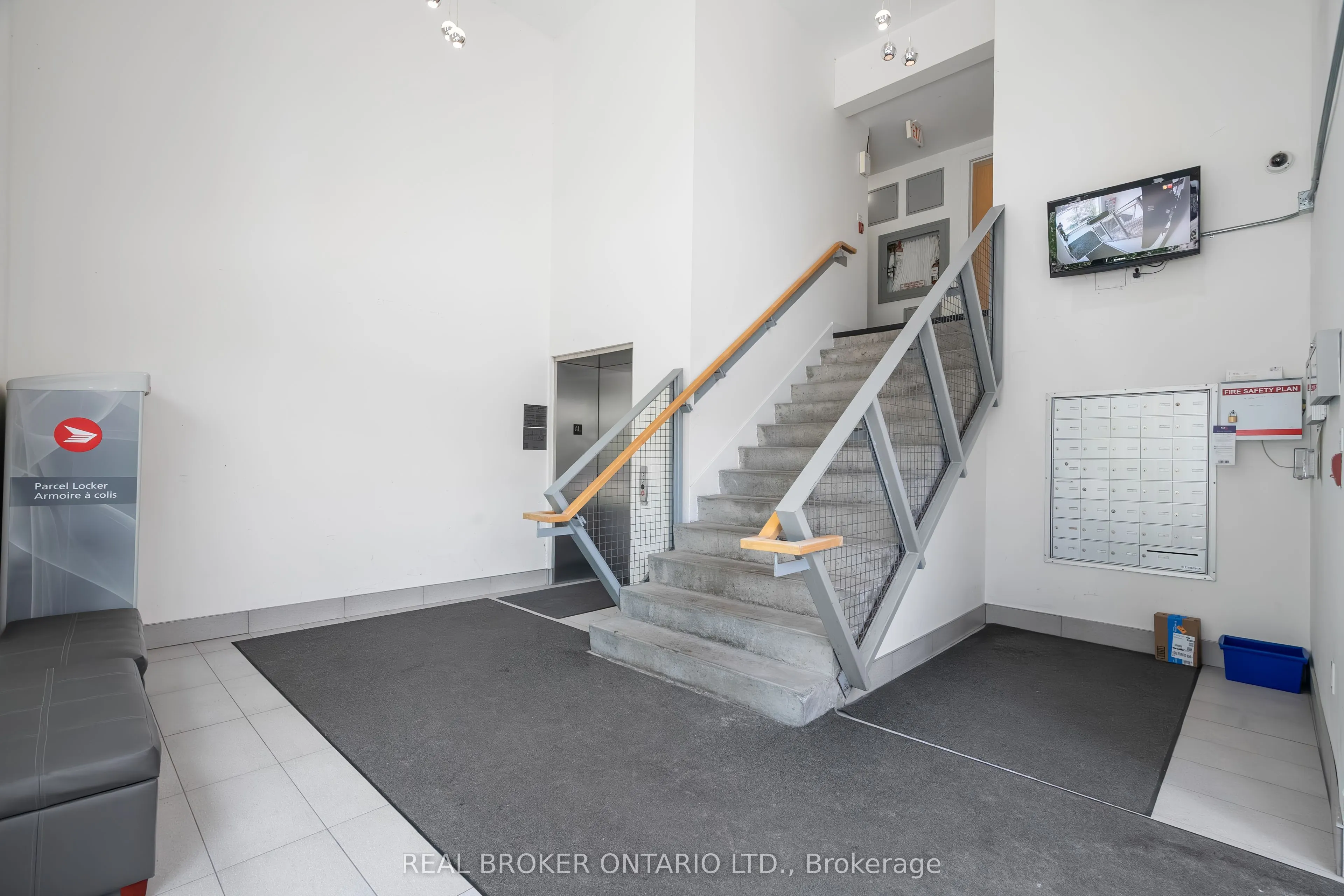 360 Cumberland Street, #102