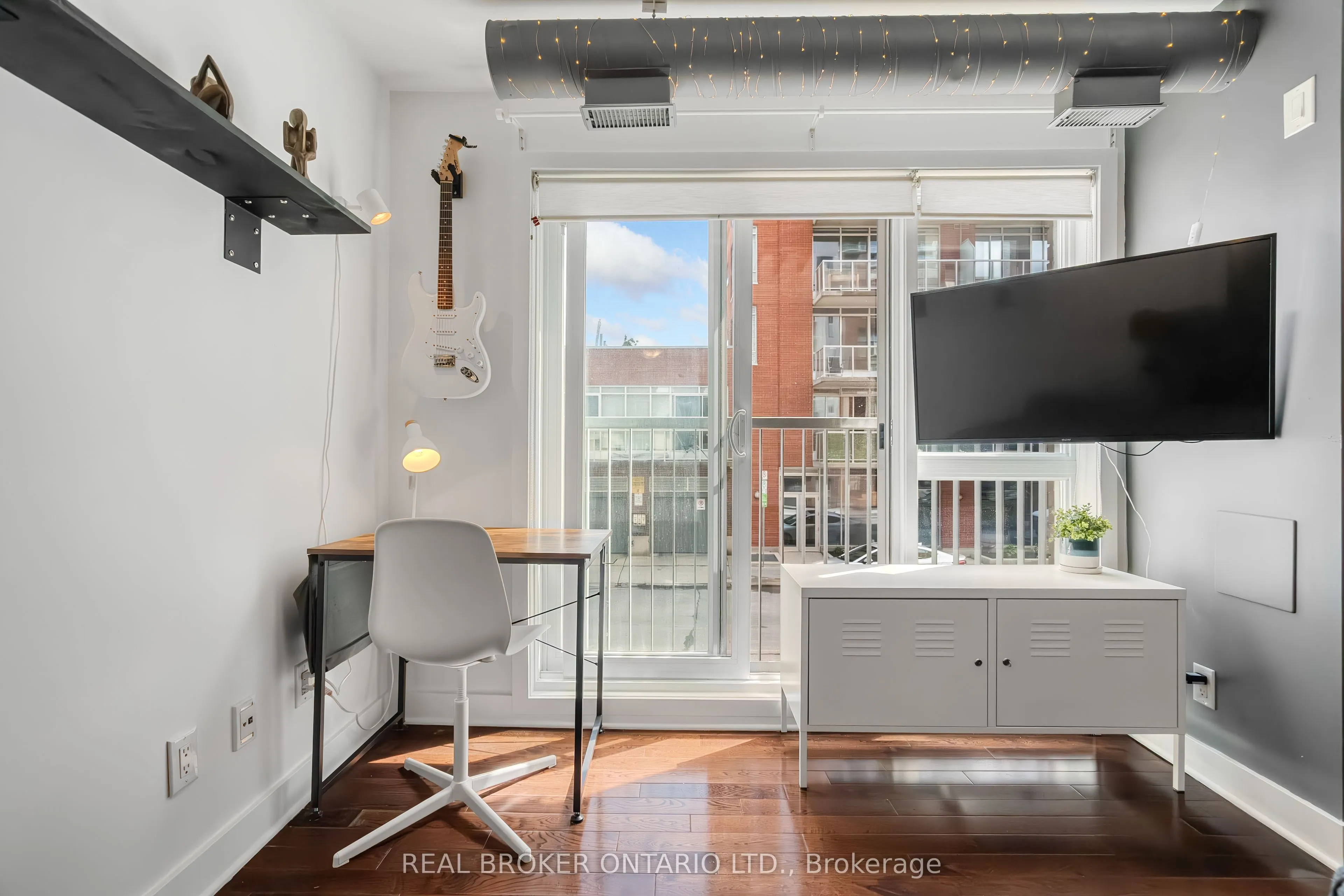360 Cumberland Street, #102