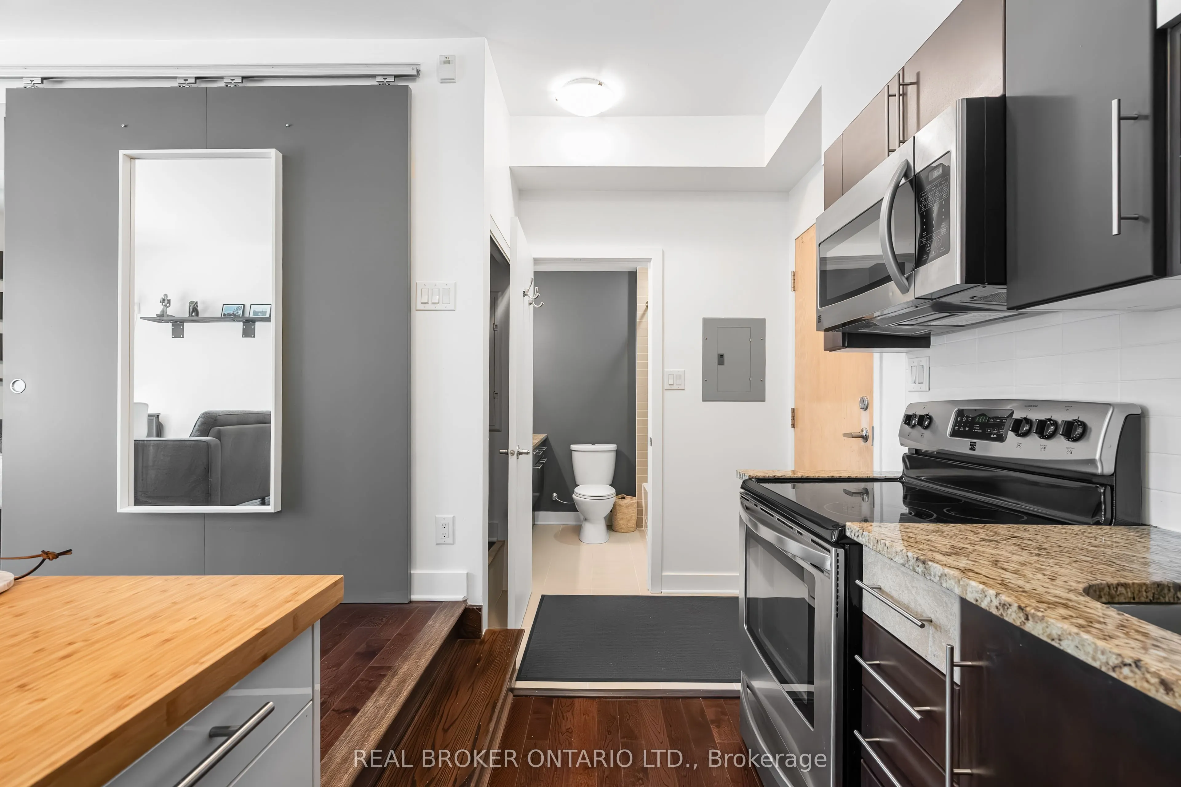 360 Cumberland Street, #102