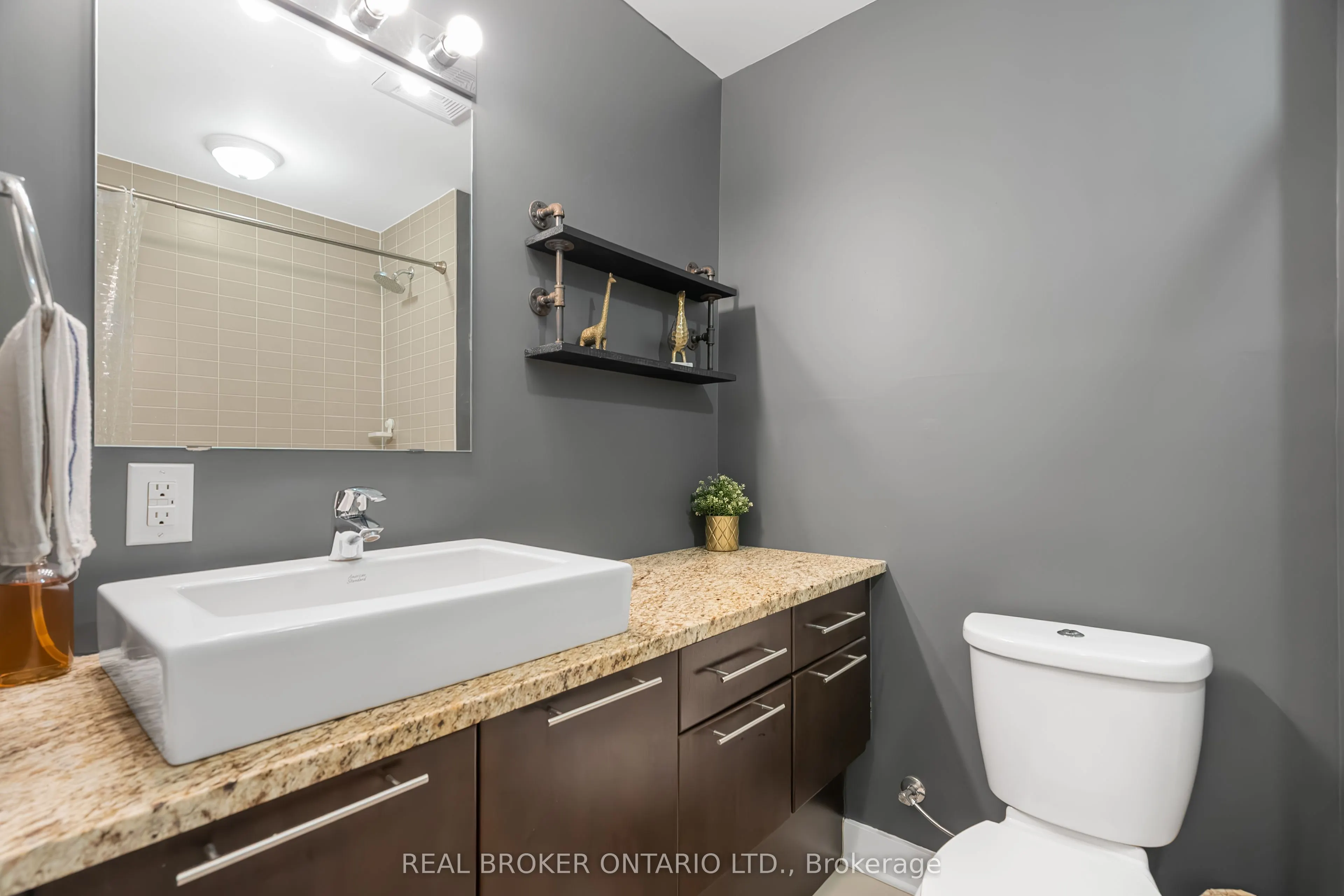 360 Cumberland Street, #102