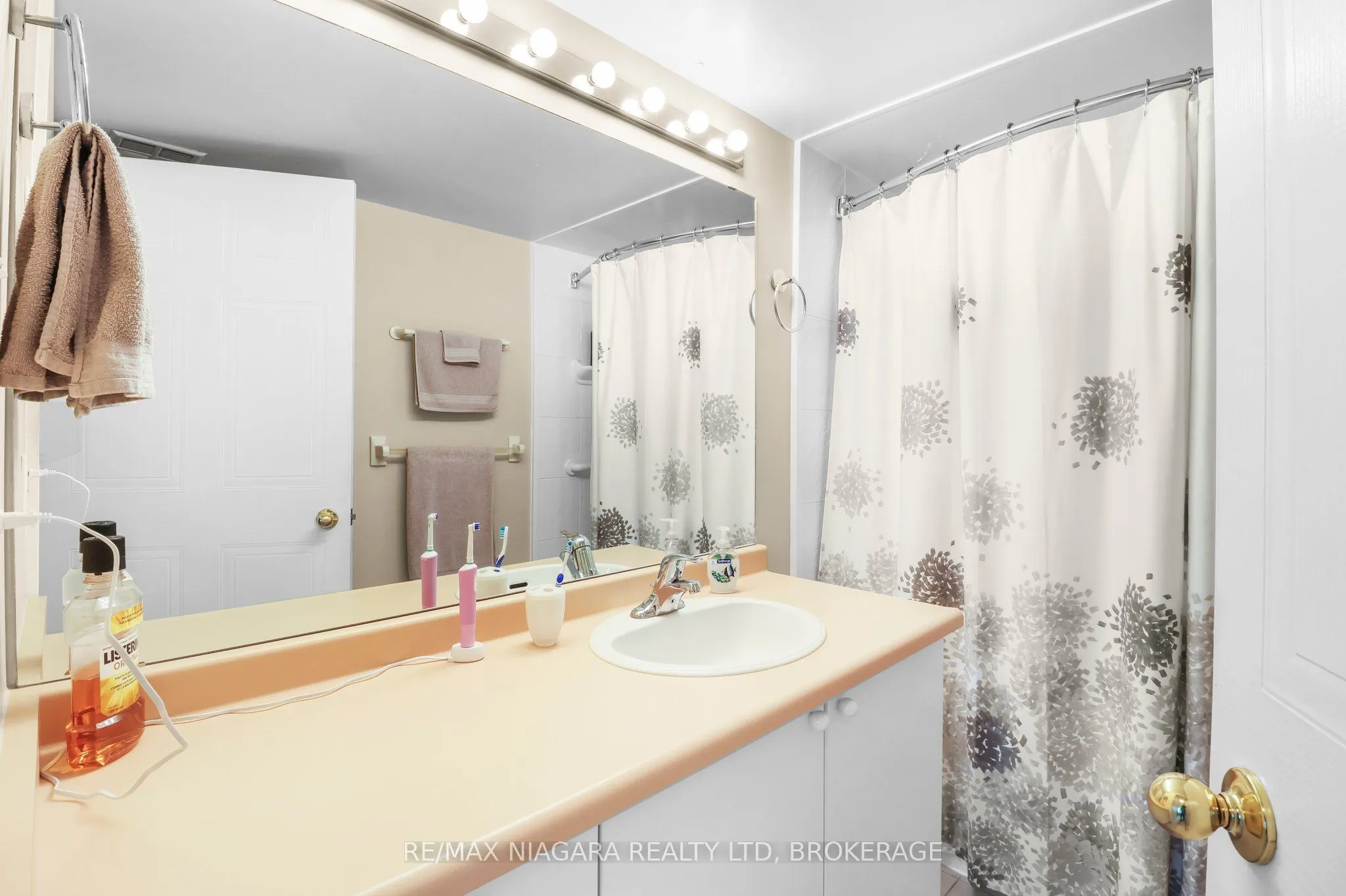 5100 Dorchester Road, #303
