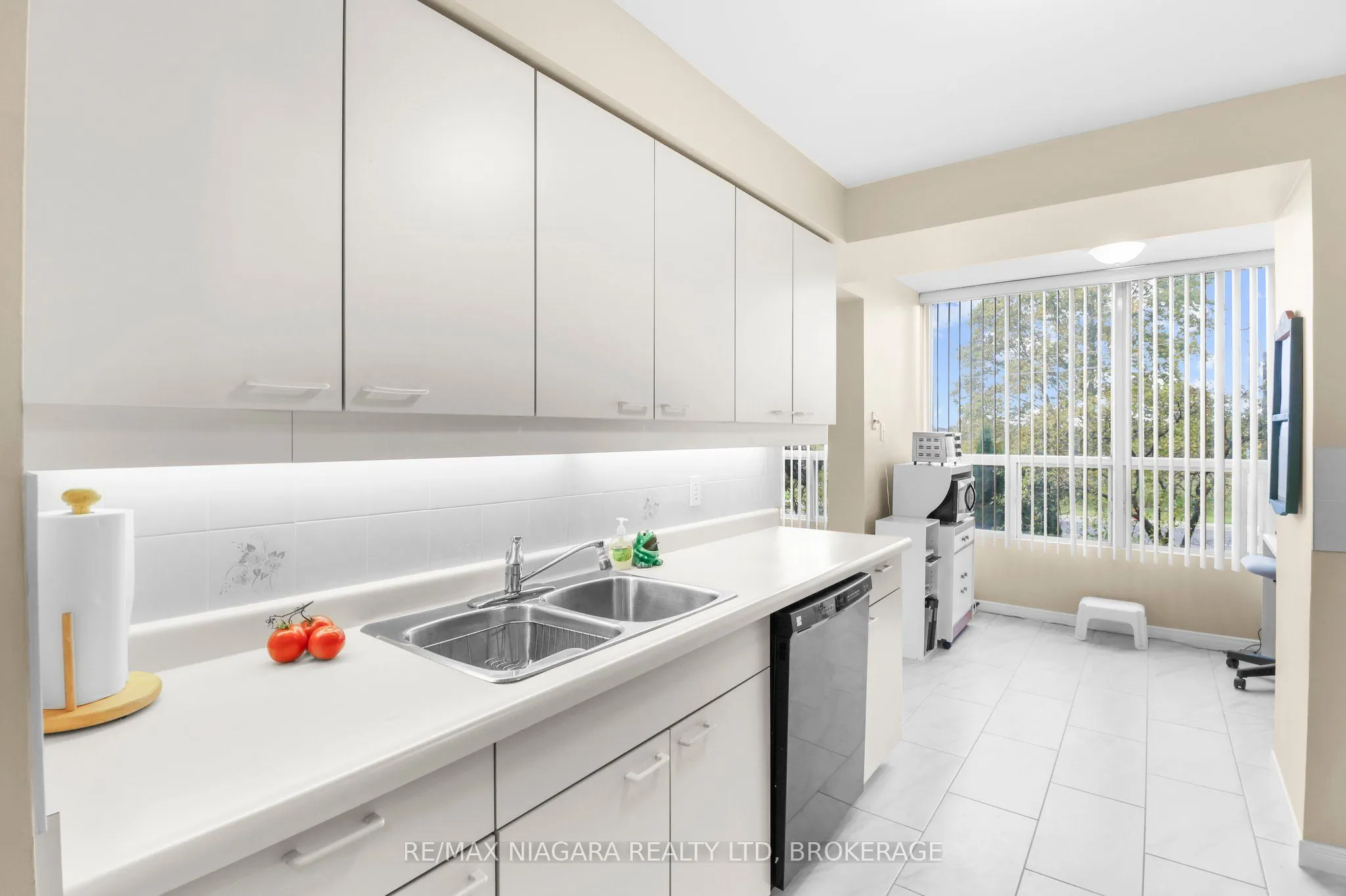 5100 Dorchester Road, #303