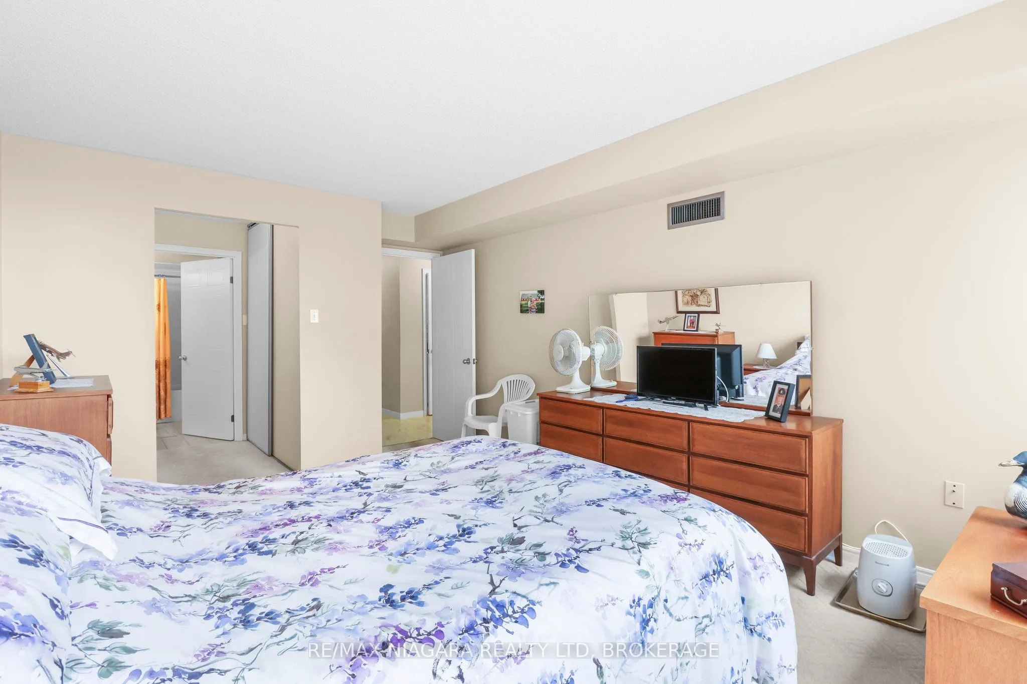 5100 Dorchester Road, #303