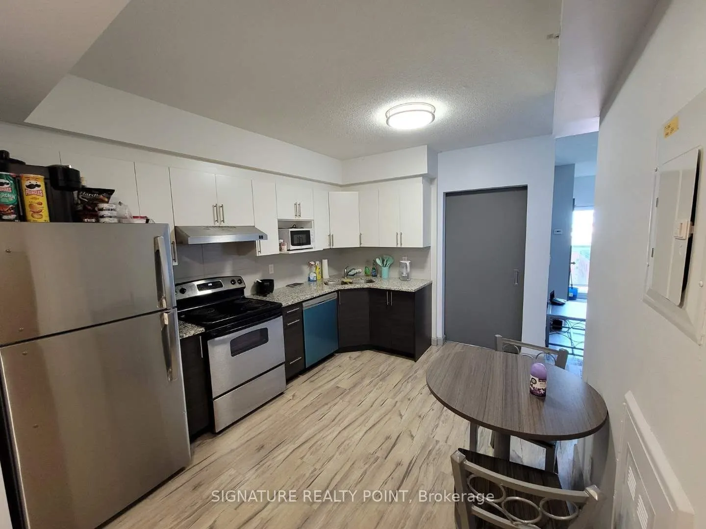 258B Sunview Street, #2111