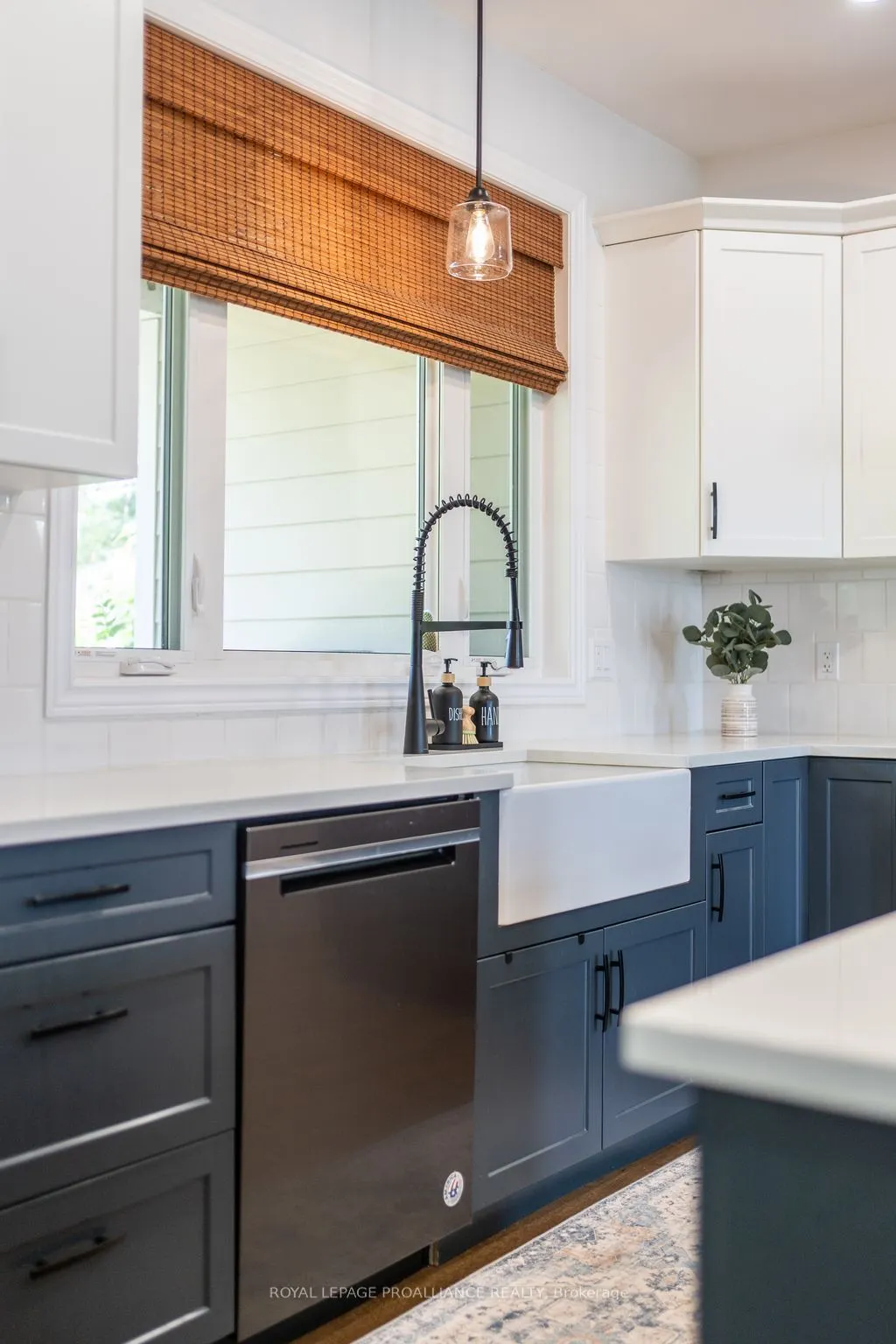 190 Lakeshore Road