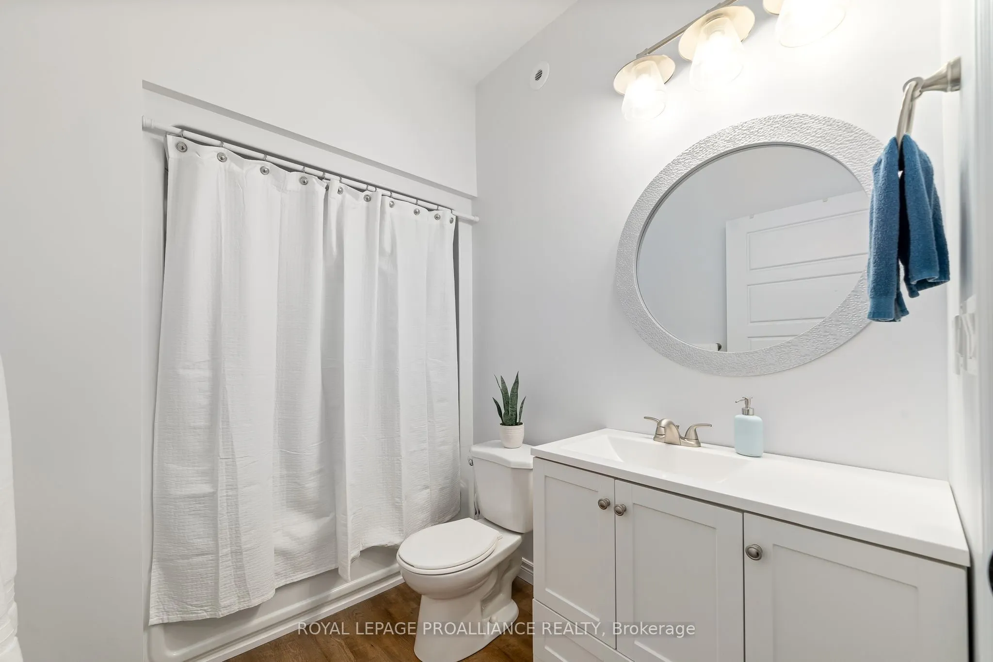 190 Lakeshore Road