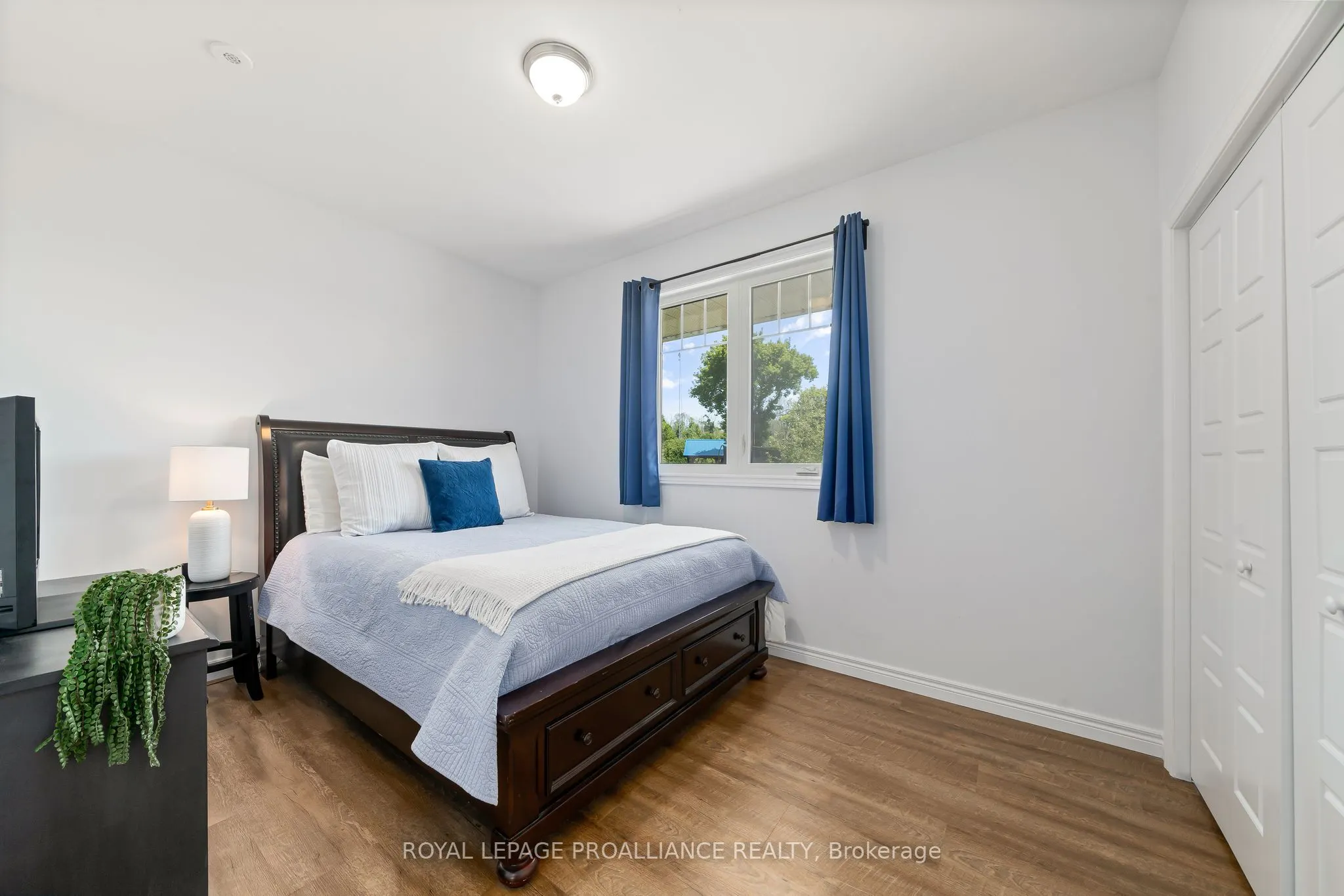 190 Lakeshore Road