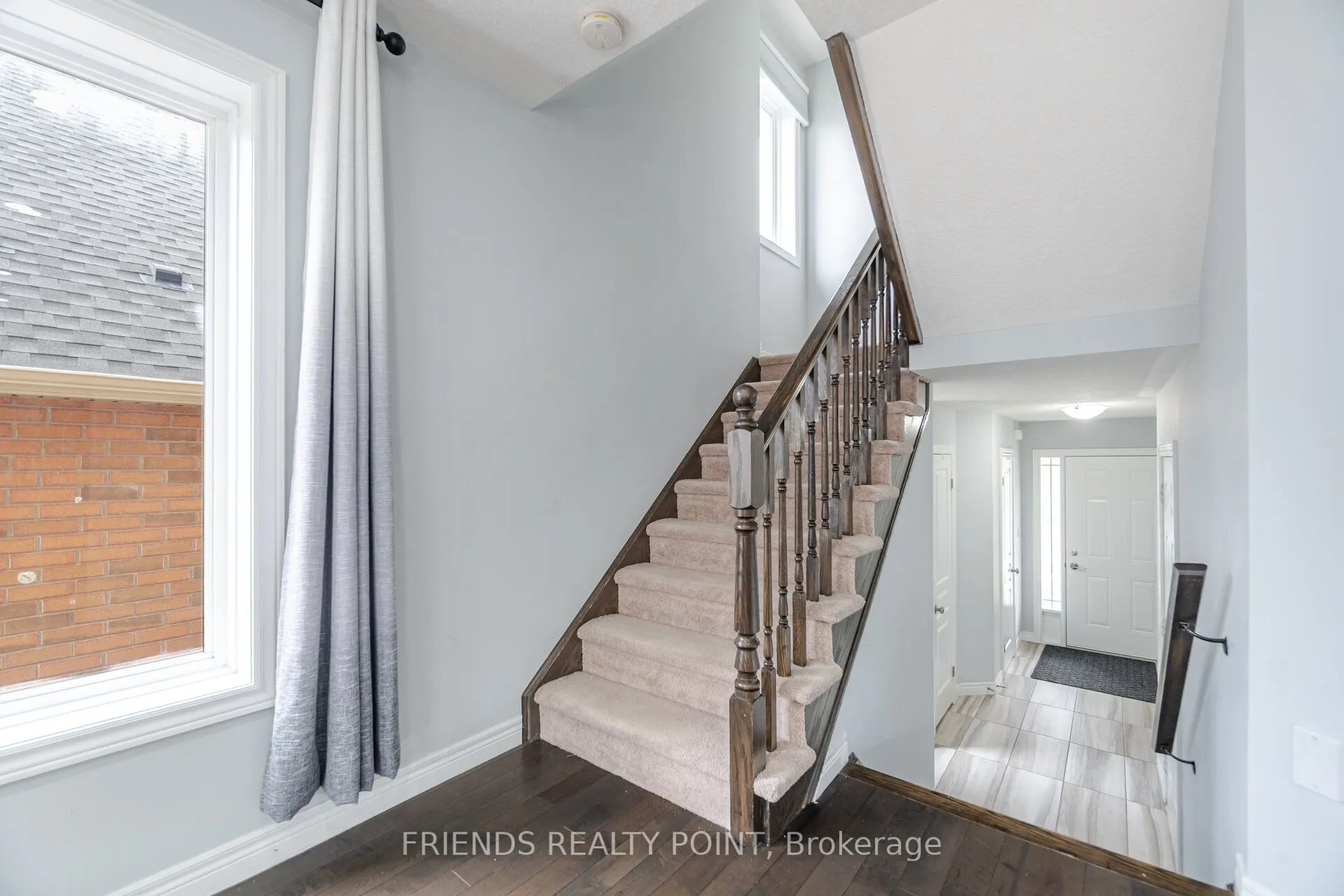 37 Charleswood Crescent