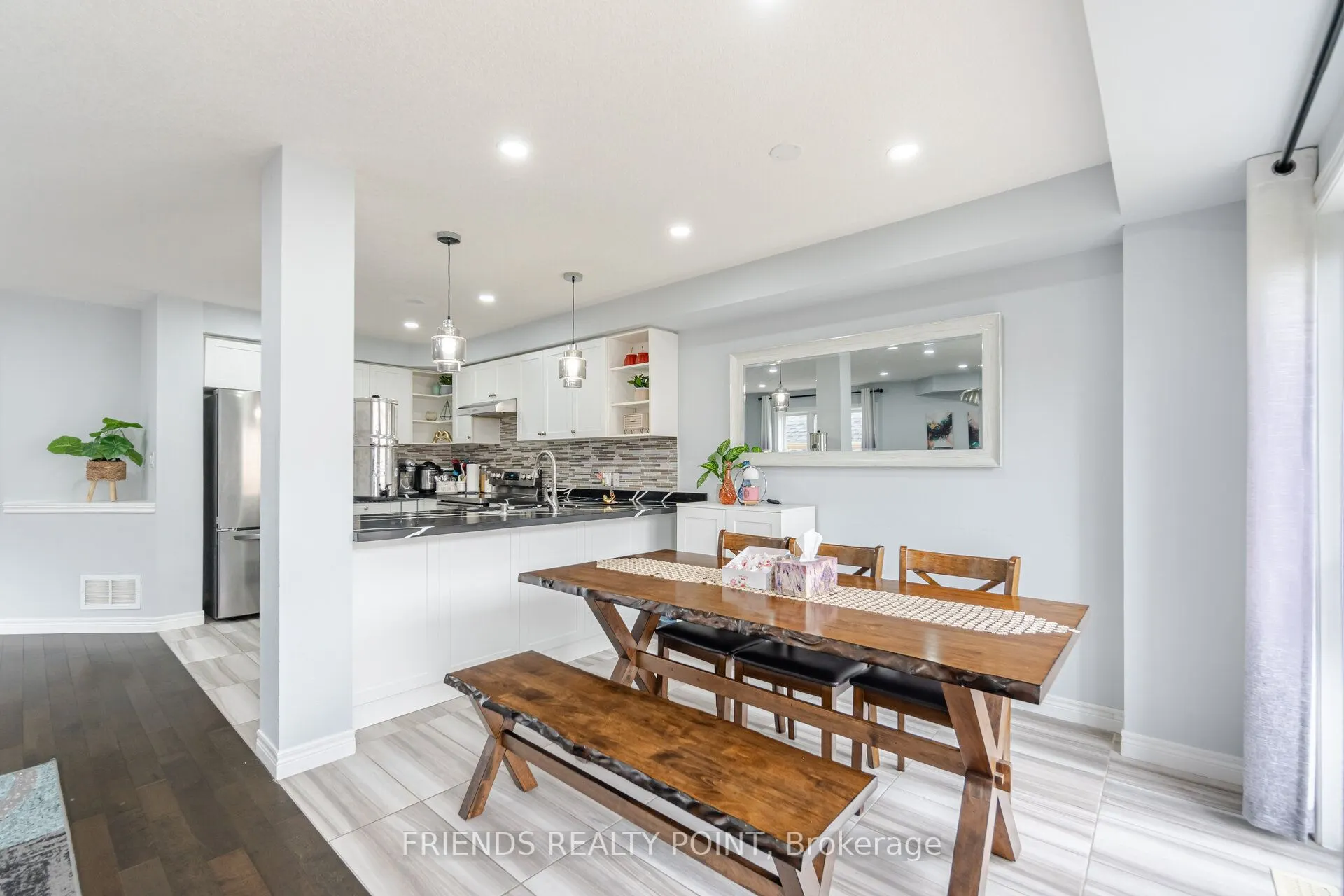 37 Charleswood Crescent