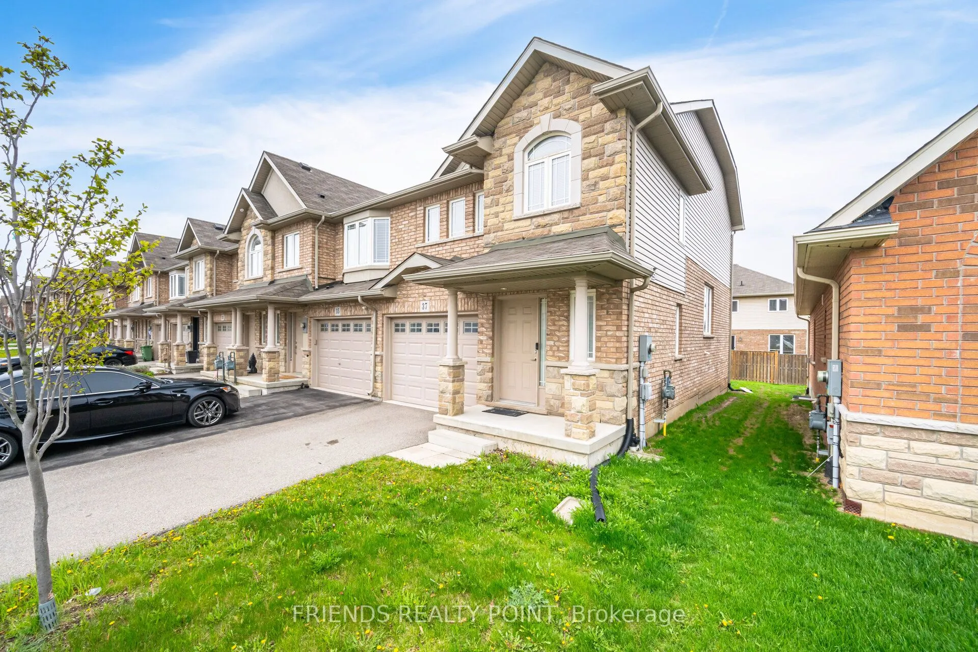 37 Charleswood Crescent