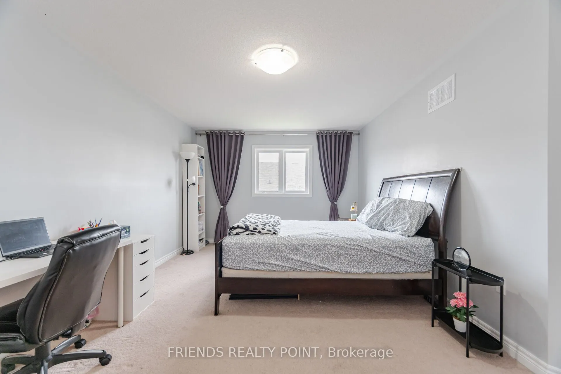 37 Charleswood Crescent