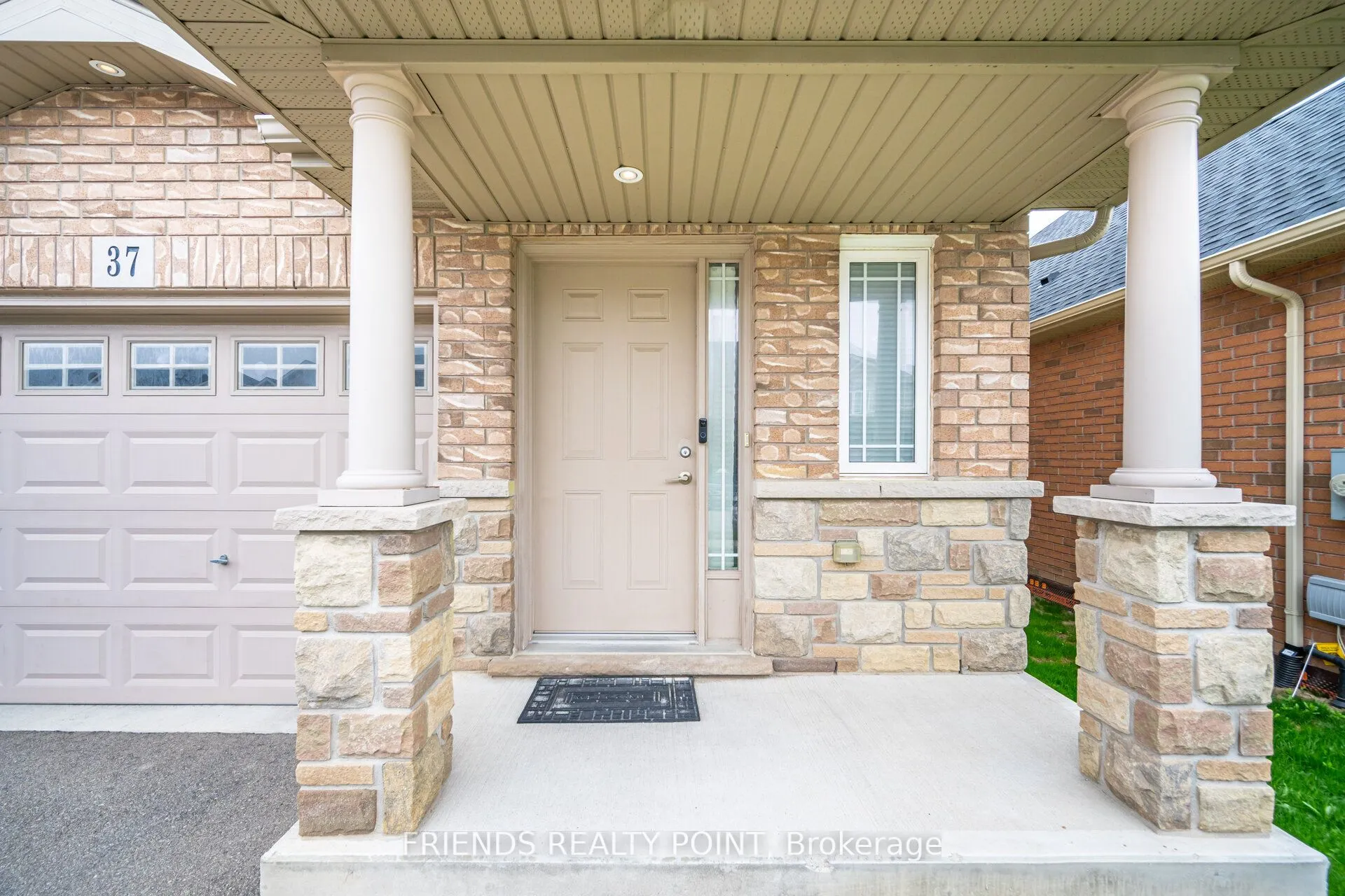 37 Charleswood Crescent