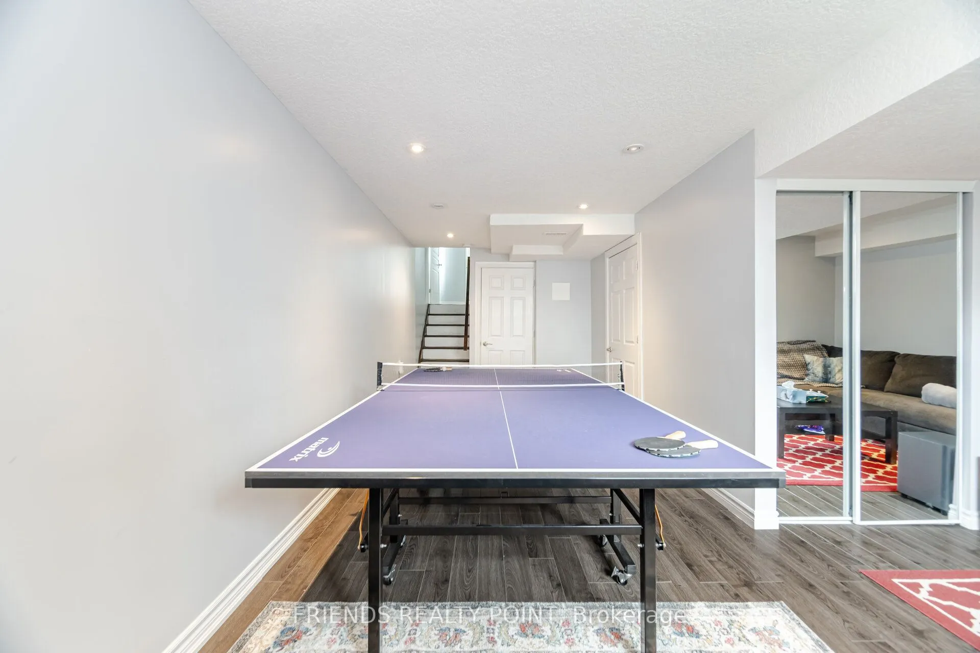 37 Charleswood Crescent