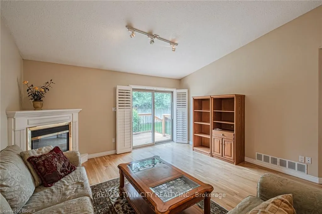 110 Somerset Road, #9