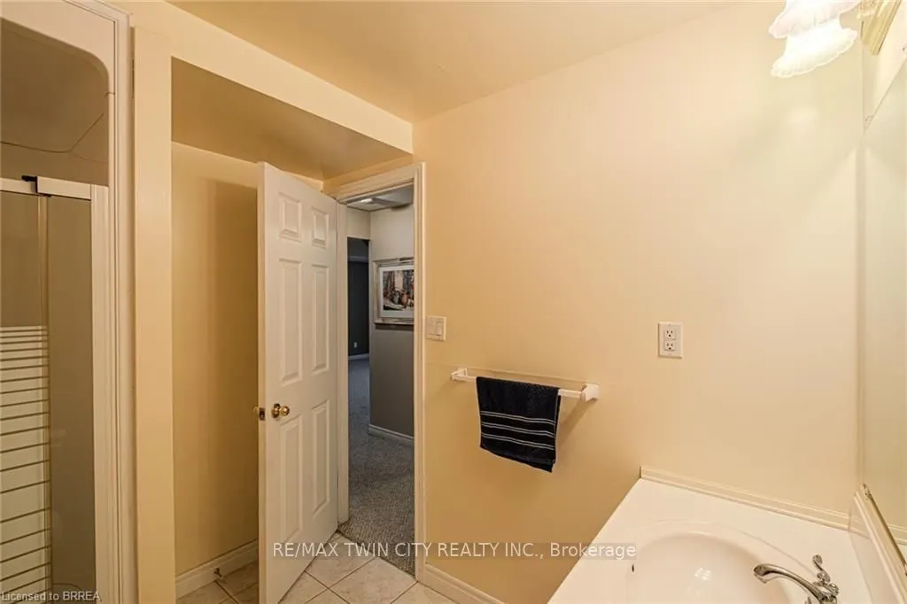 110 Somerset Road, #9