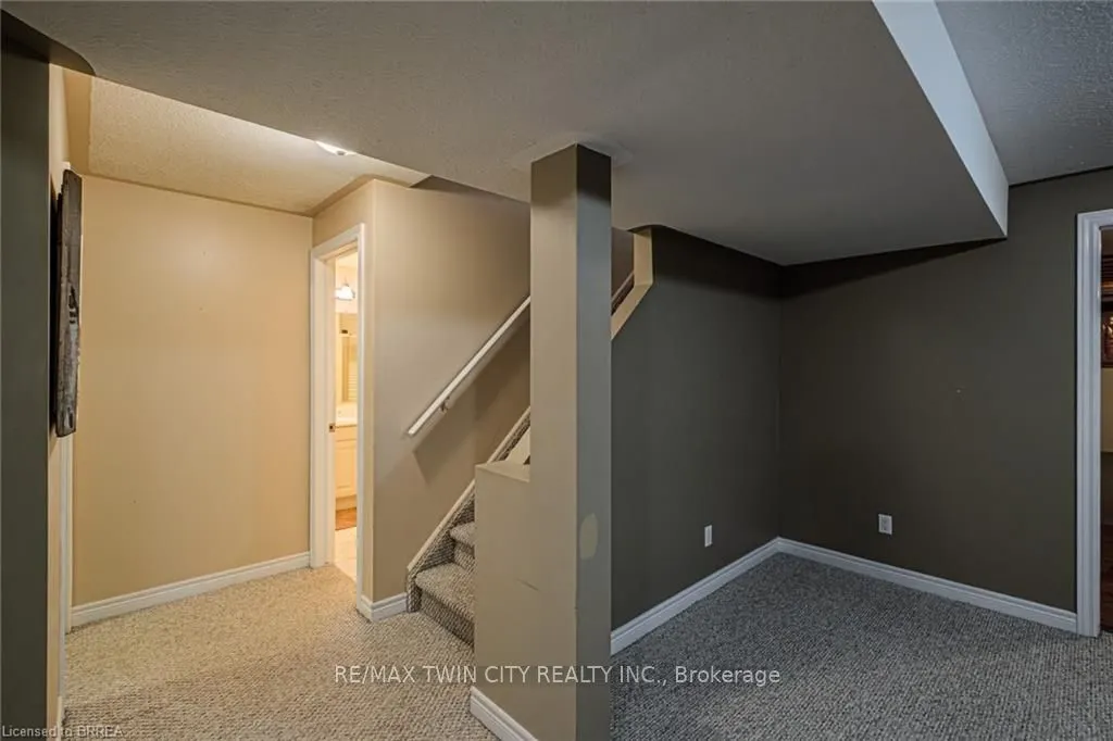 110 Somerset Road, #9
