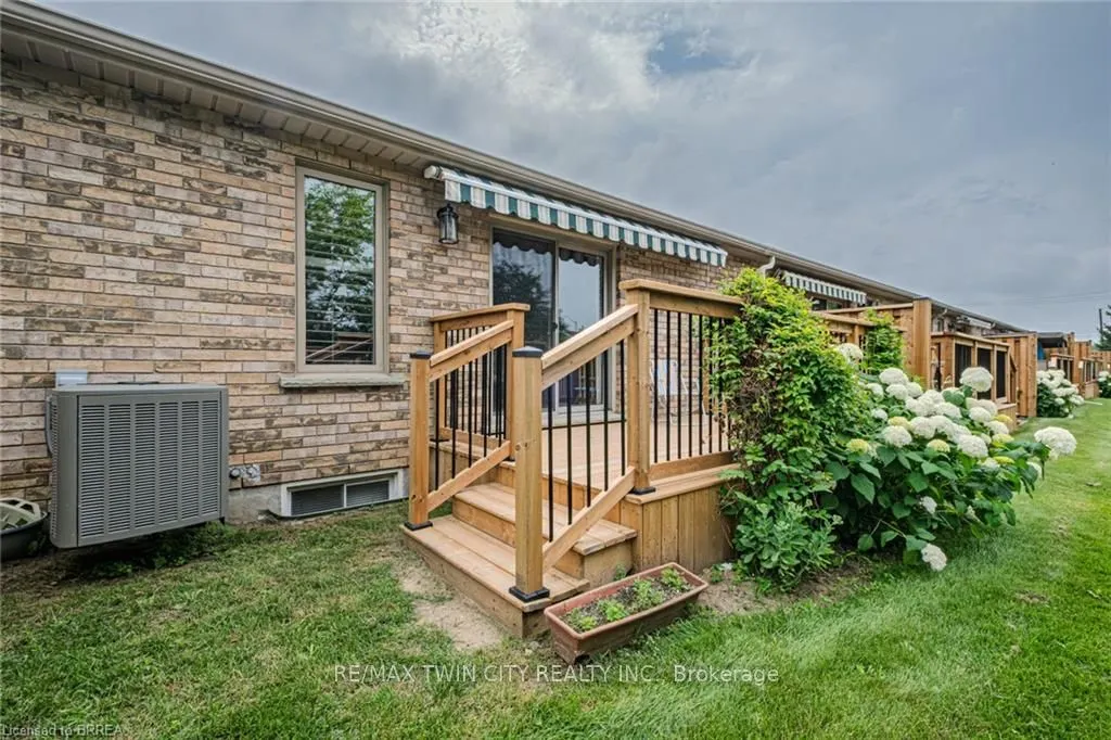 110 Somerset Road, #9